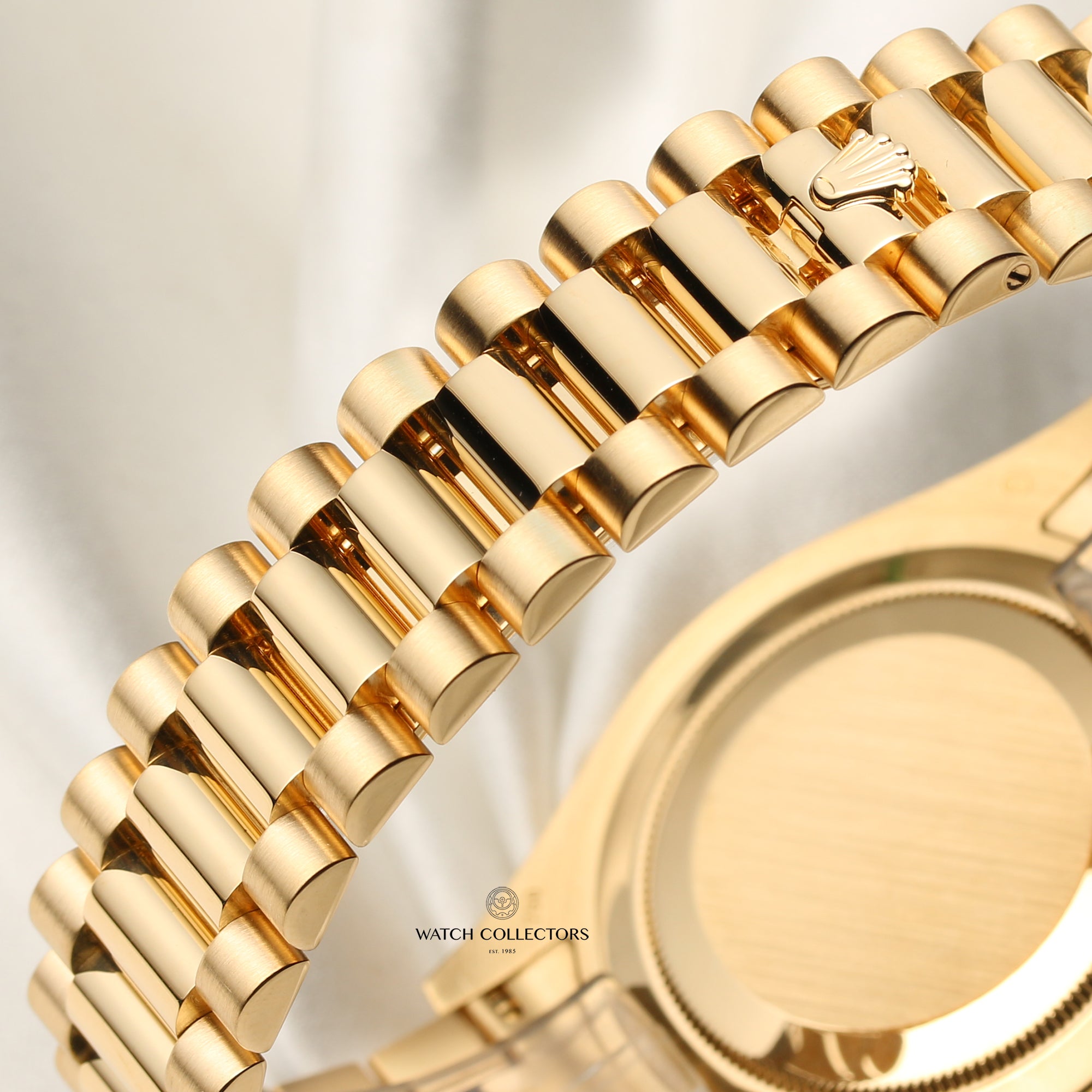 Rolex Day-Date II 218238 Champagne Ruby Diamond Dial 18K Yellow Gold Second Hand Watch Collectors 9