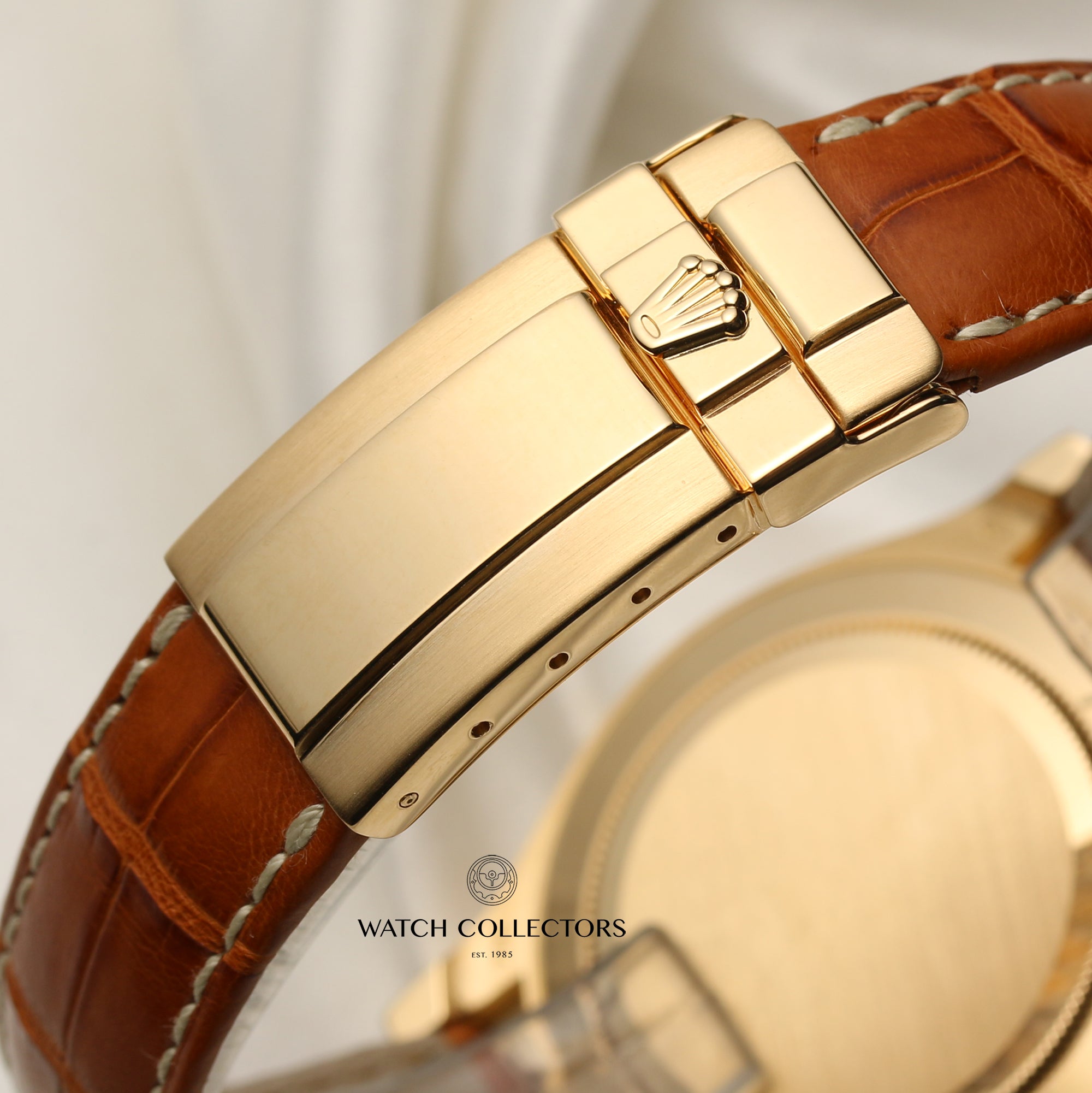 Rolex Daytona 116518 18K Yellow Gold Black MOP Diamond Dial Second Hand Watch Collectors 10