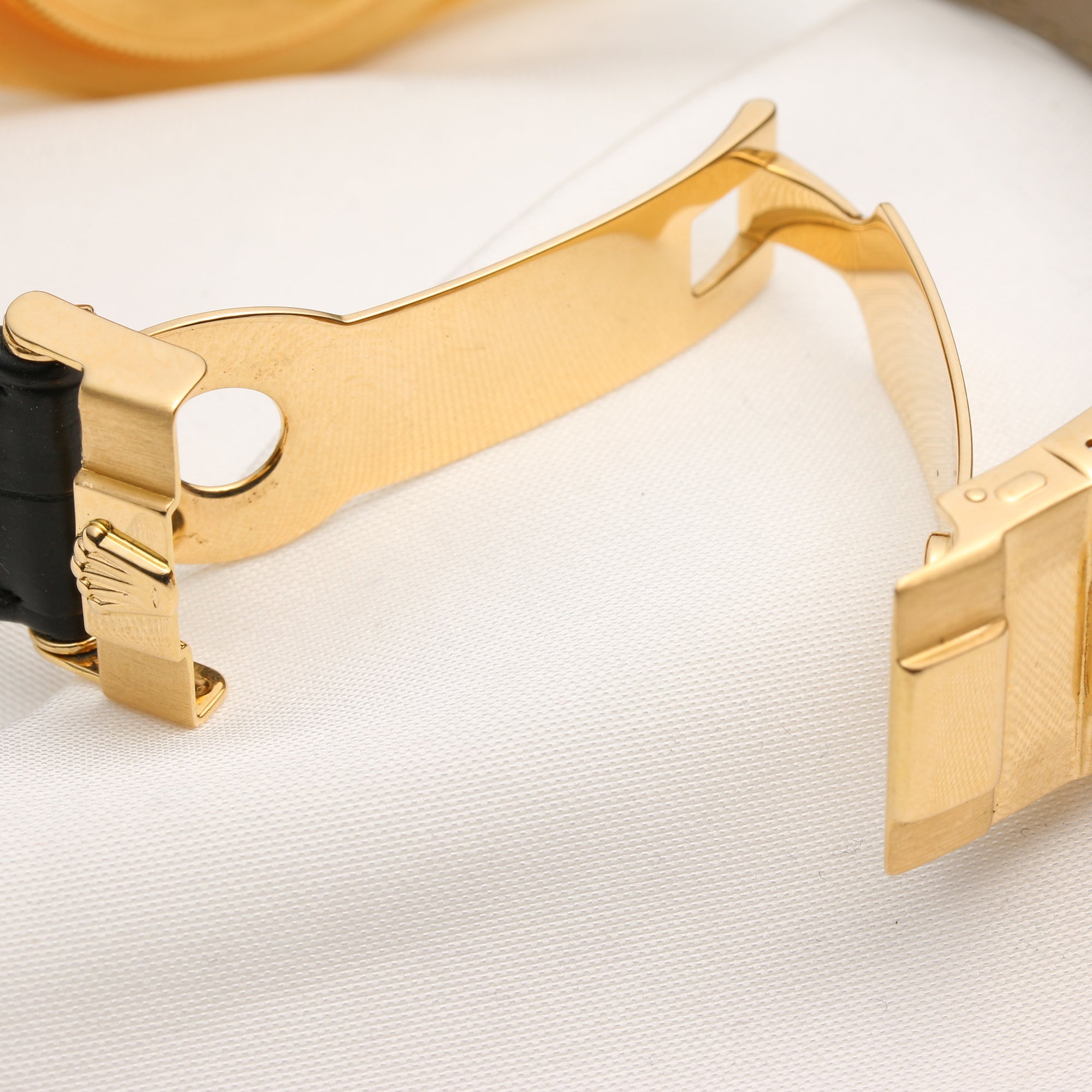 Rolex Daytona 116518 Factory Set Diamond Dial 18K Yellow Gold Second Hand Watch Collectors 9