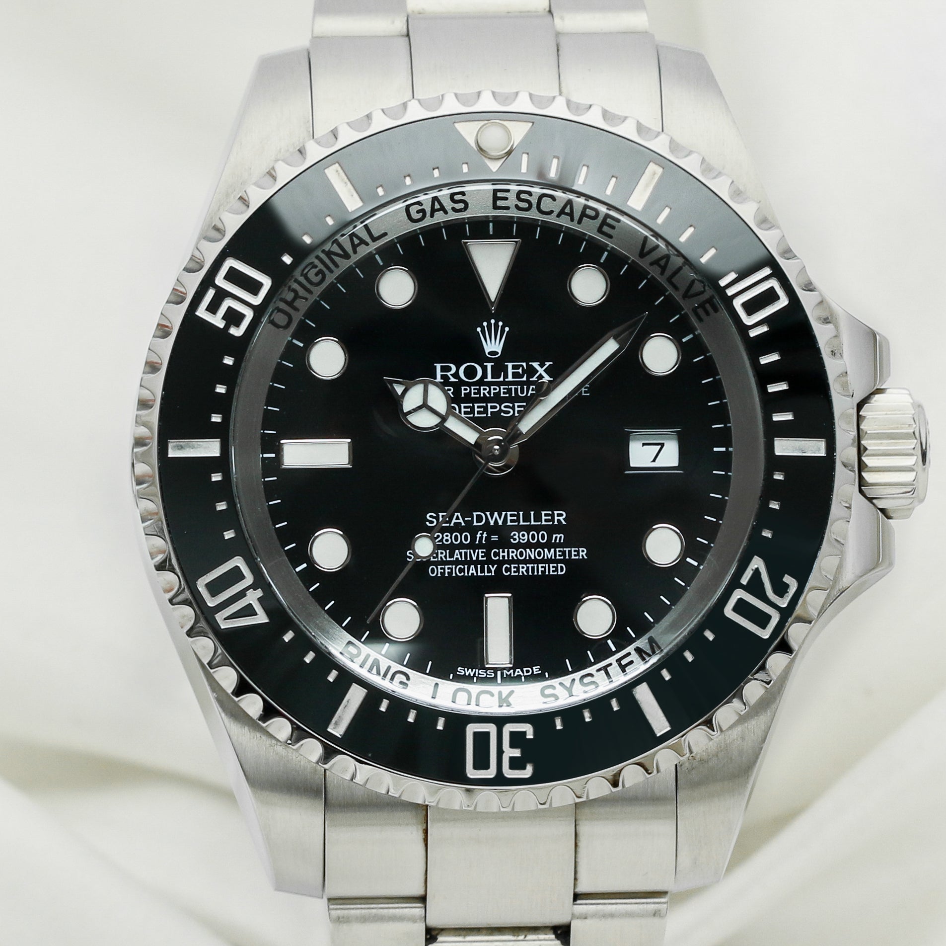 Rolex Deep Sea Swea Dweller Stainless Steel Second Hand Watch Collectors 2-2