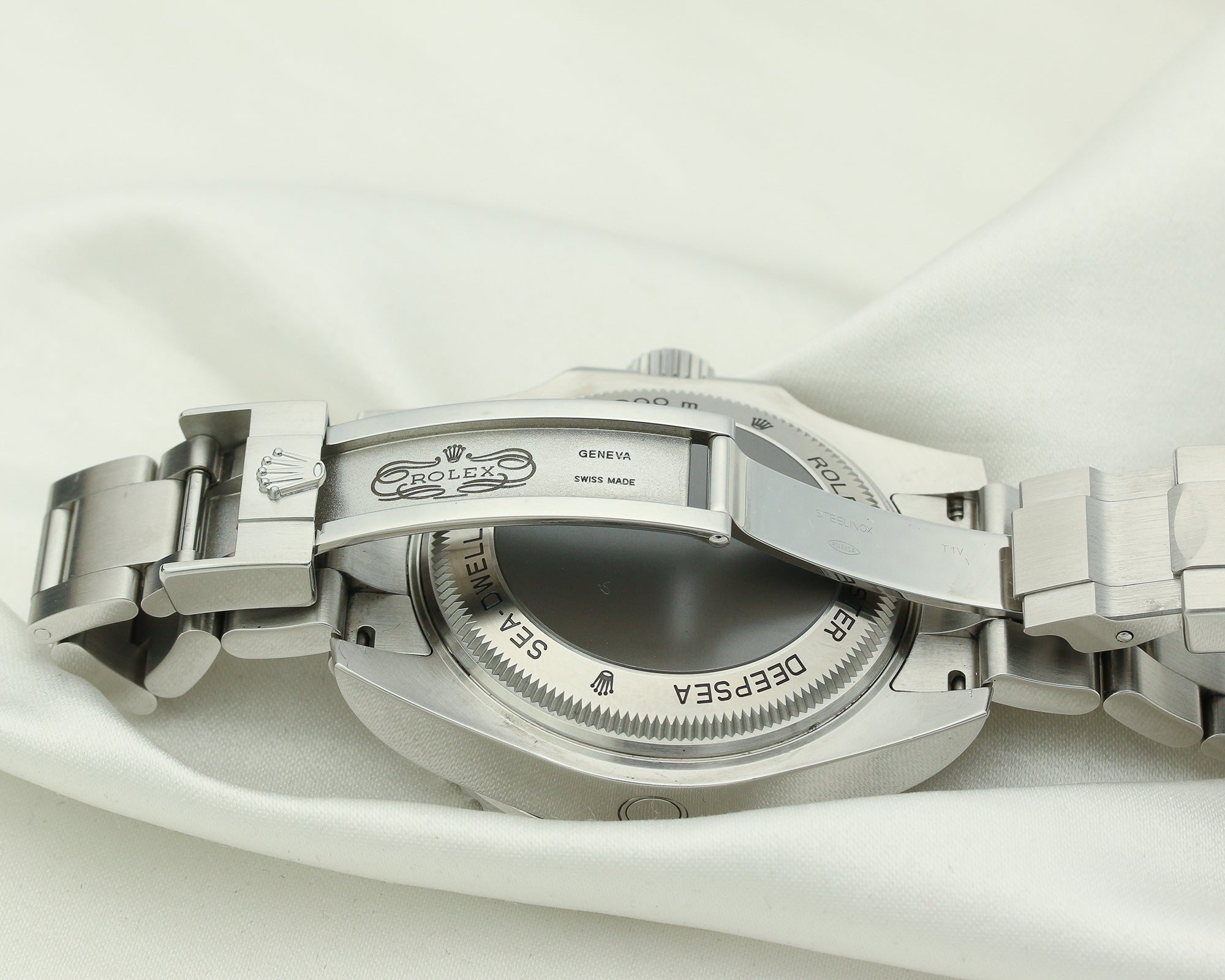 Rolex Deep Sea Swea Dweller Stainless Steel Second Hand Watch Collectors 6-2