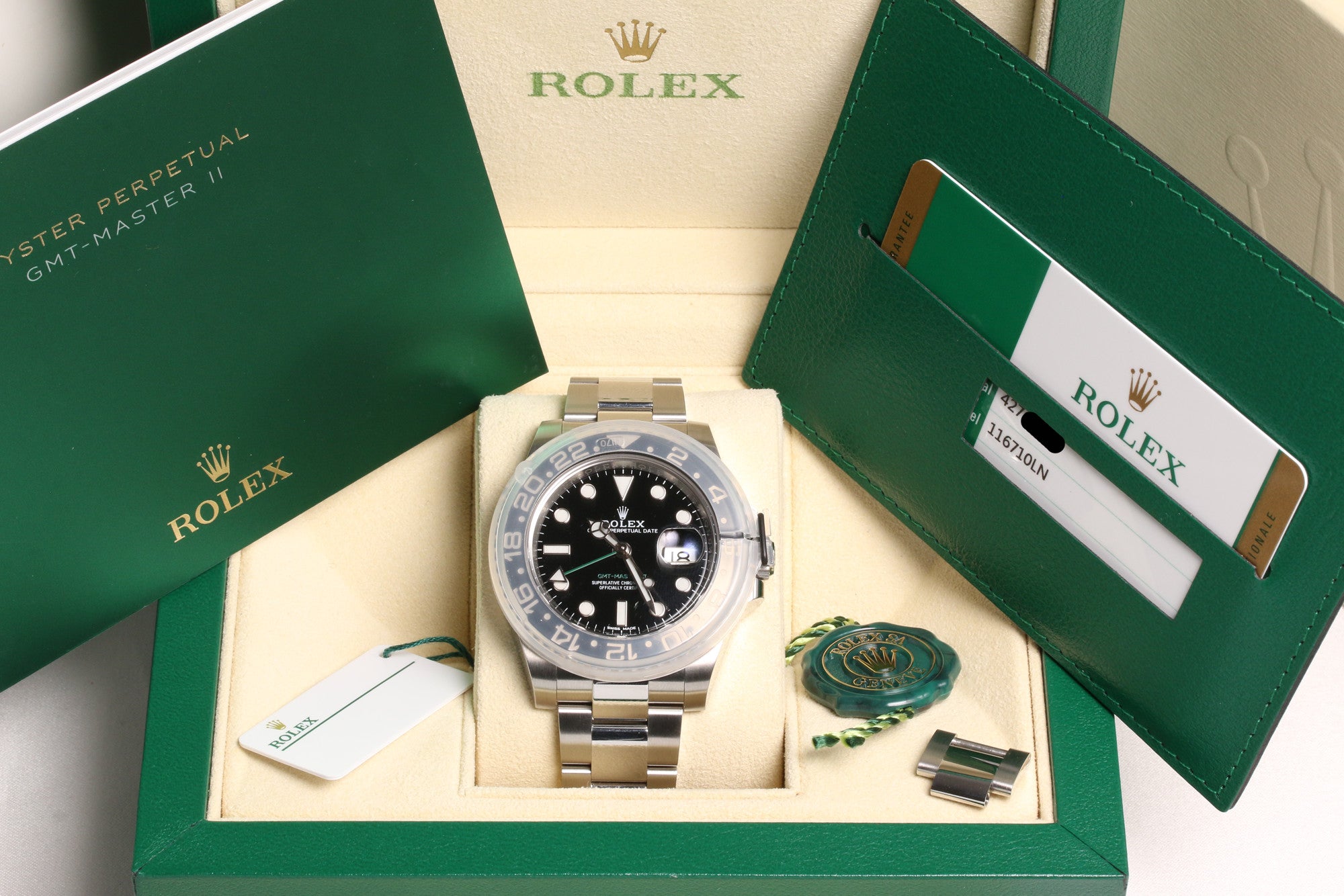 Rolex GMT-Master II 116710LN Stainless Steel Full Set Second Hand Watchcollectors (8)