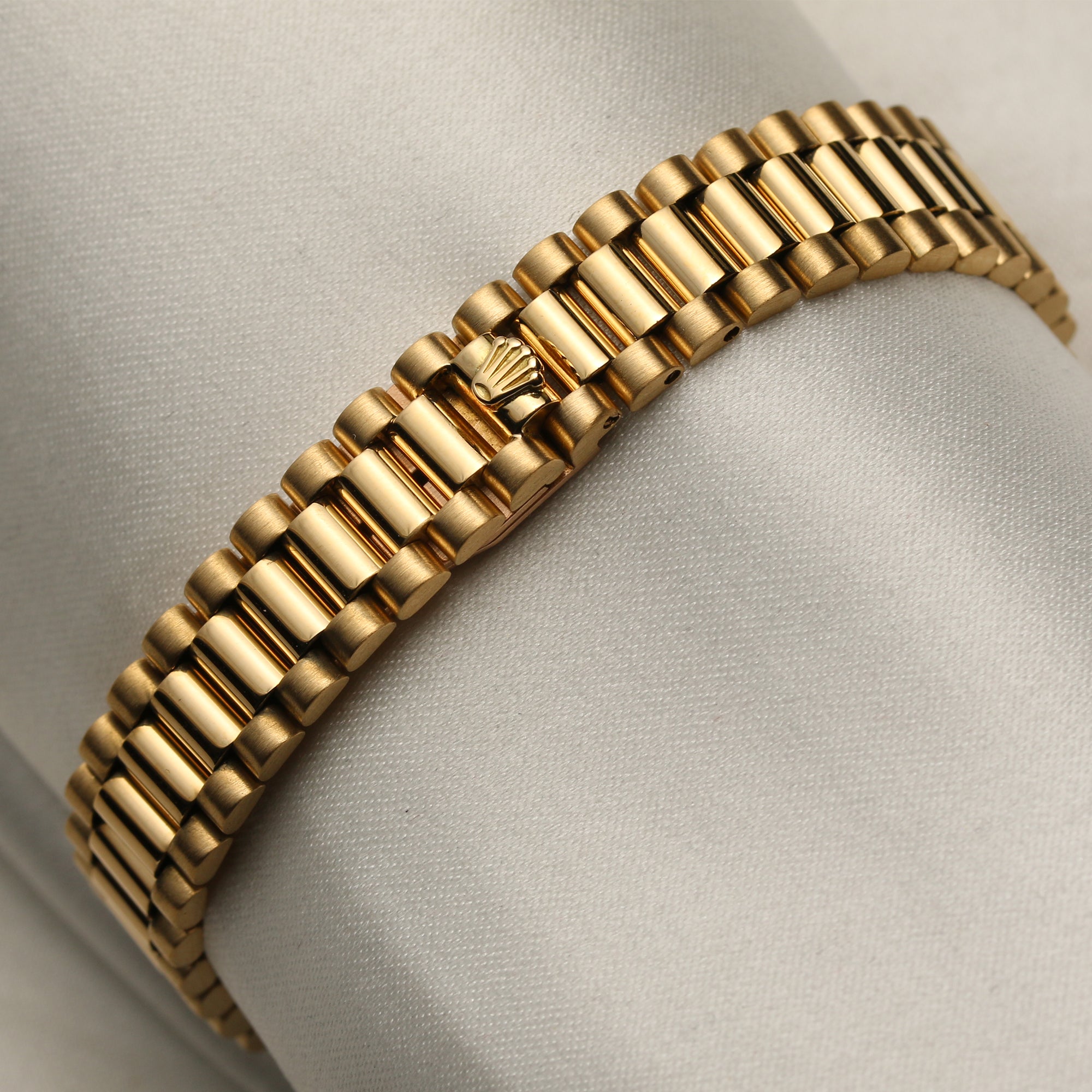 Rolex Lady DateJust 18K Yellow Gold Diamond Bezel Orange Dial Second Hand Watch Collectors 8