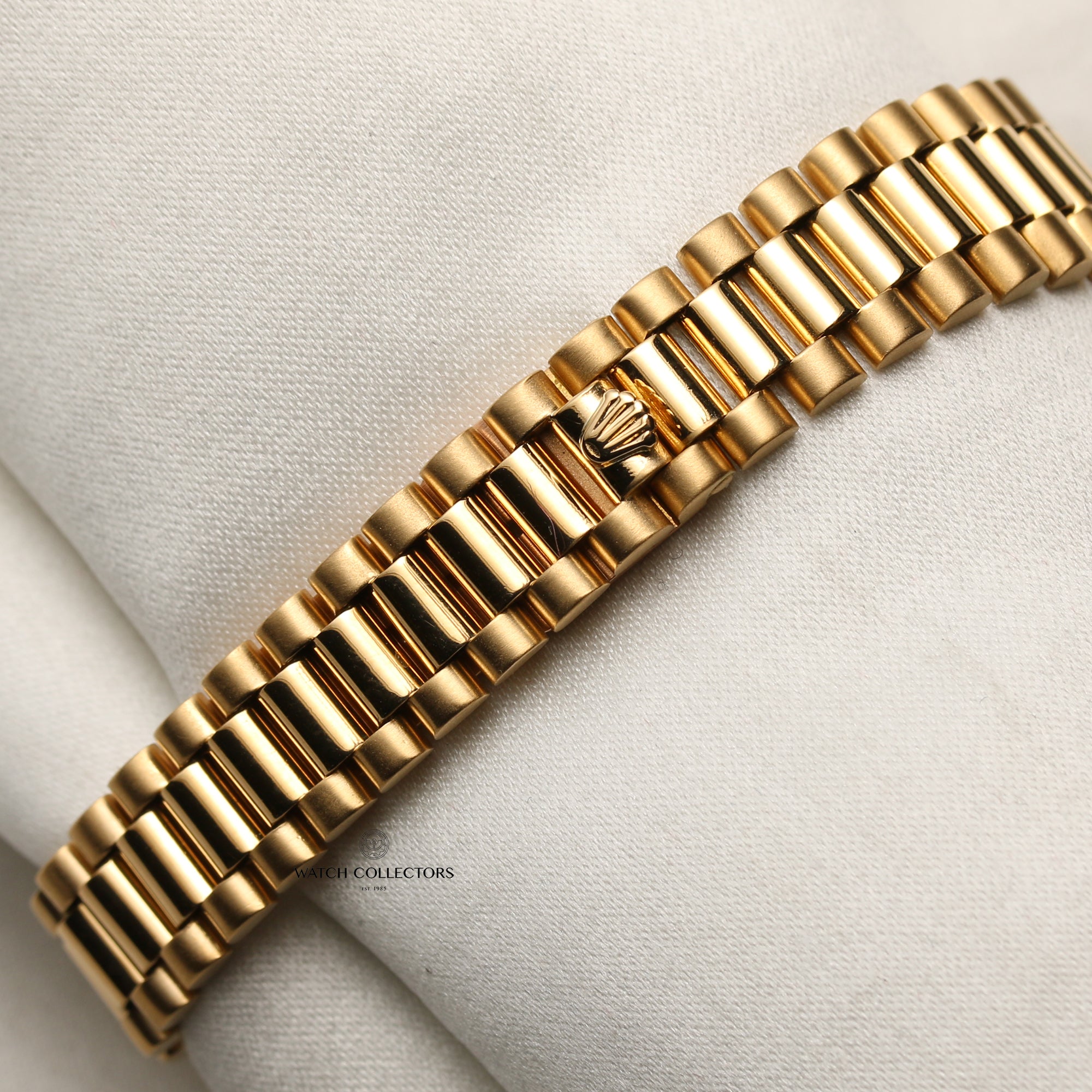 Rolex Lady DateJust 18K Yellow Gold Diamond Dial Second Hand Watch Collectors 8