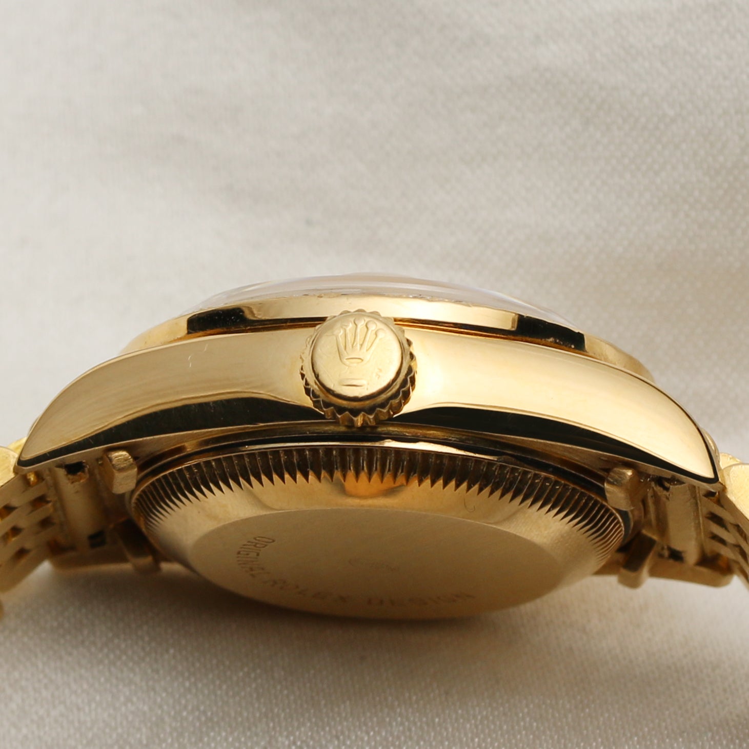 Rolex Lady DateJust 18K Yellow Gold Sapphire & Diamond Second Hand Watch Collectors 5