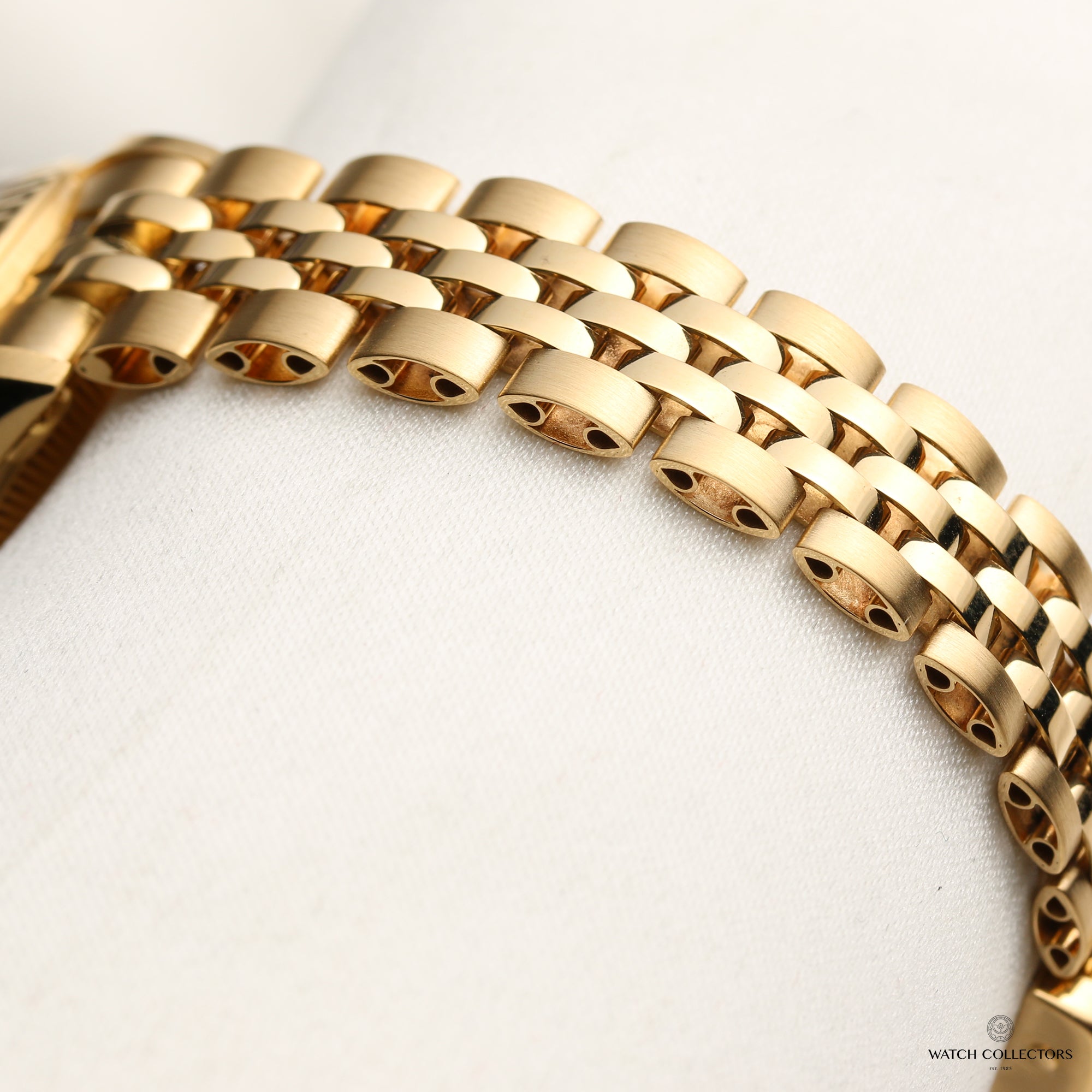 Rolex Lady DateJust 18K Yellow Gold Second Hand Watch Collectors 8