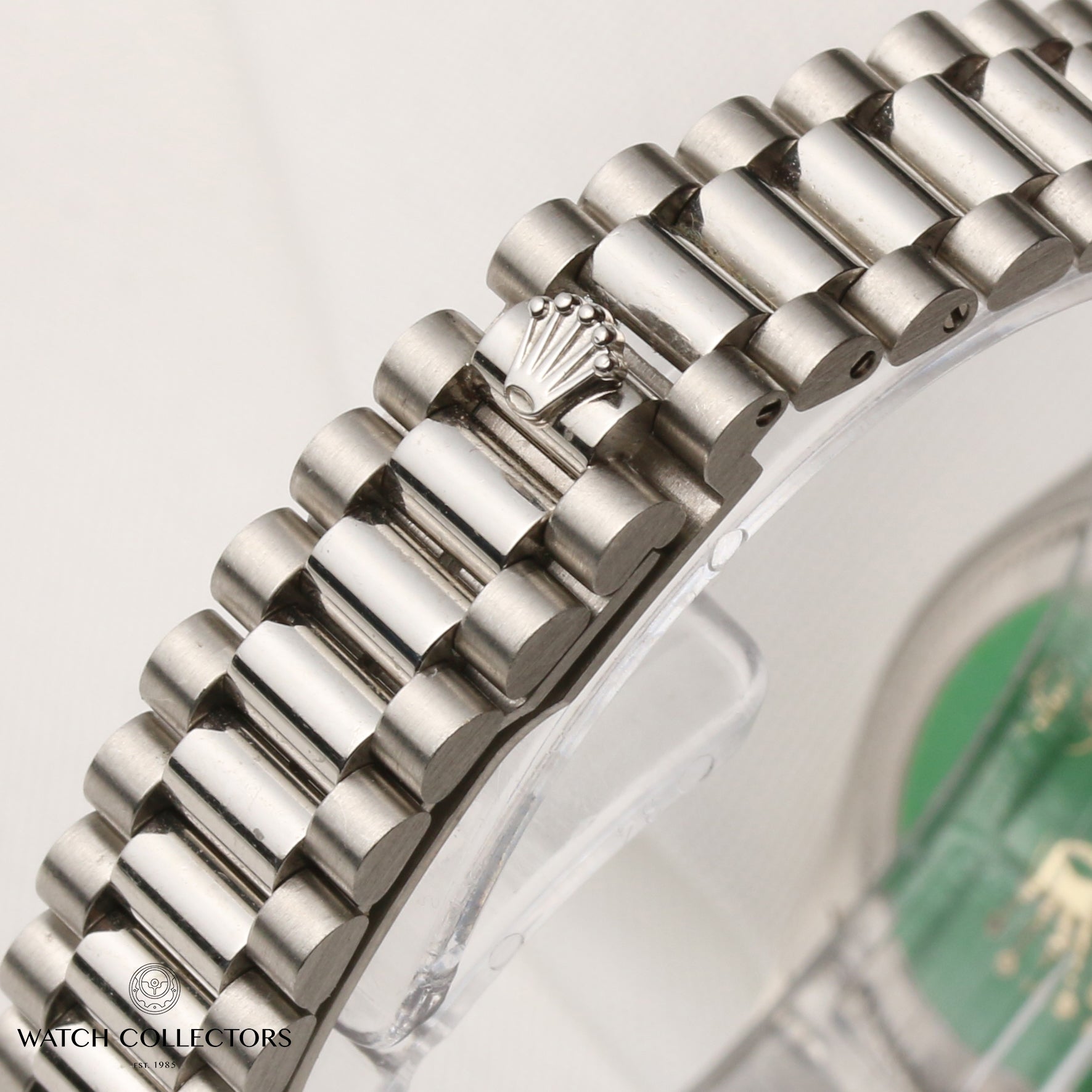 Rolex-Lady-DateJust-69166-Platinum-Blue-Degrading-Diamond-Dial-Second-Hand-Watch-Collectors-8