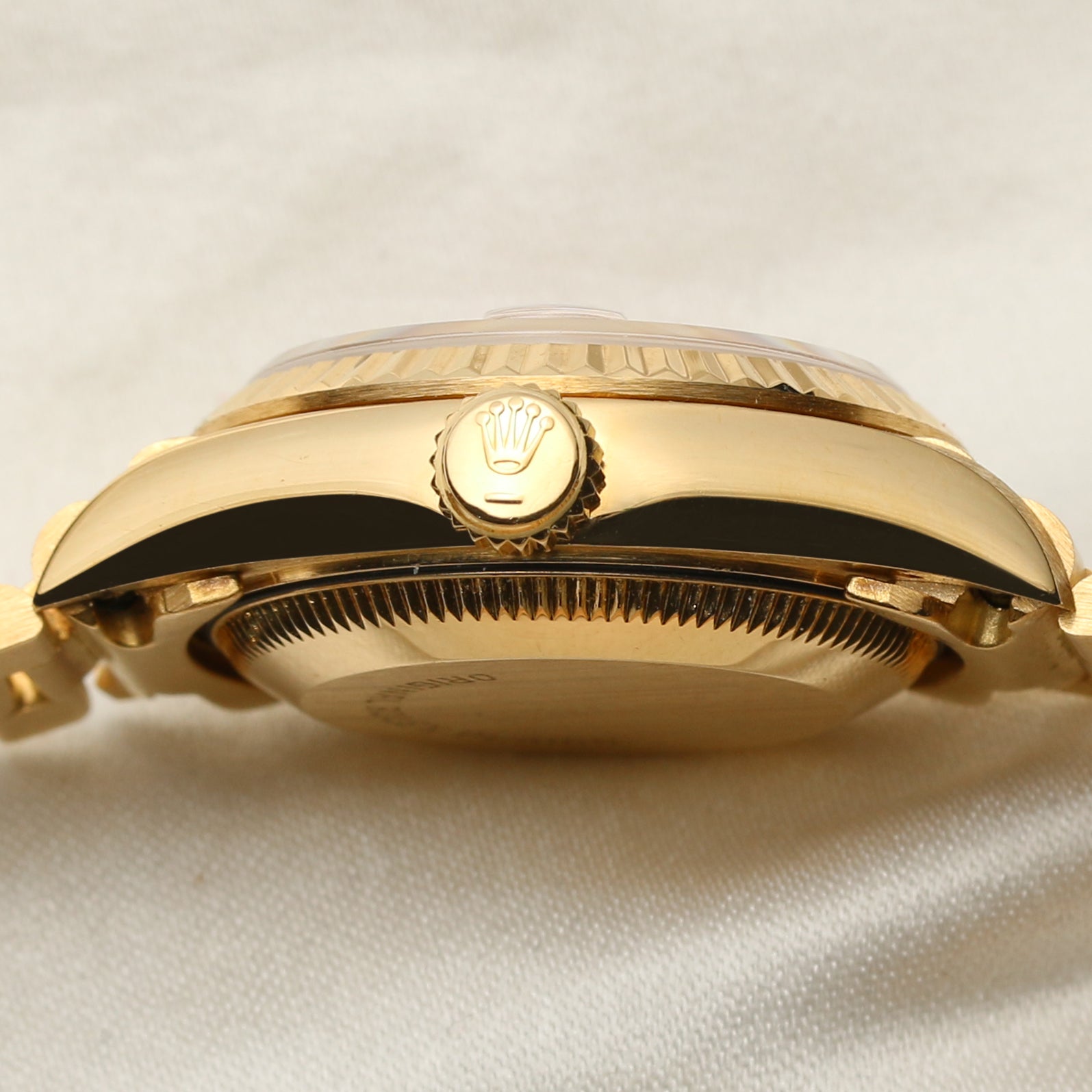 Rolex Lady DateJust 69178 18K Yellow Gold Coral Dial Second Hand Watch Collectors 6