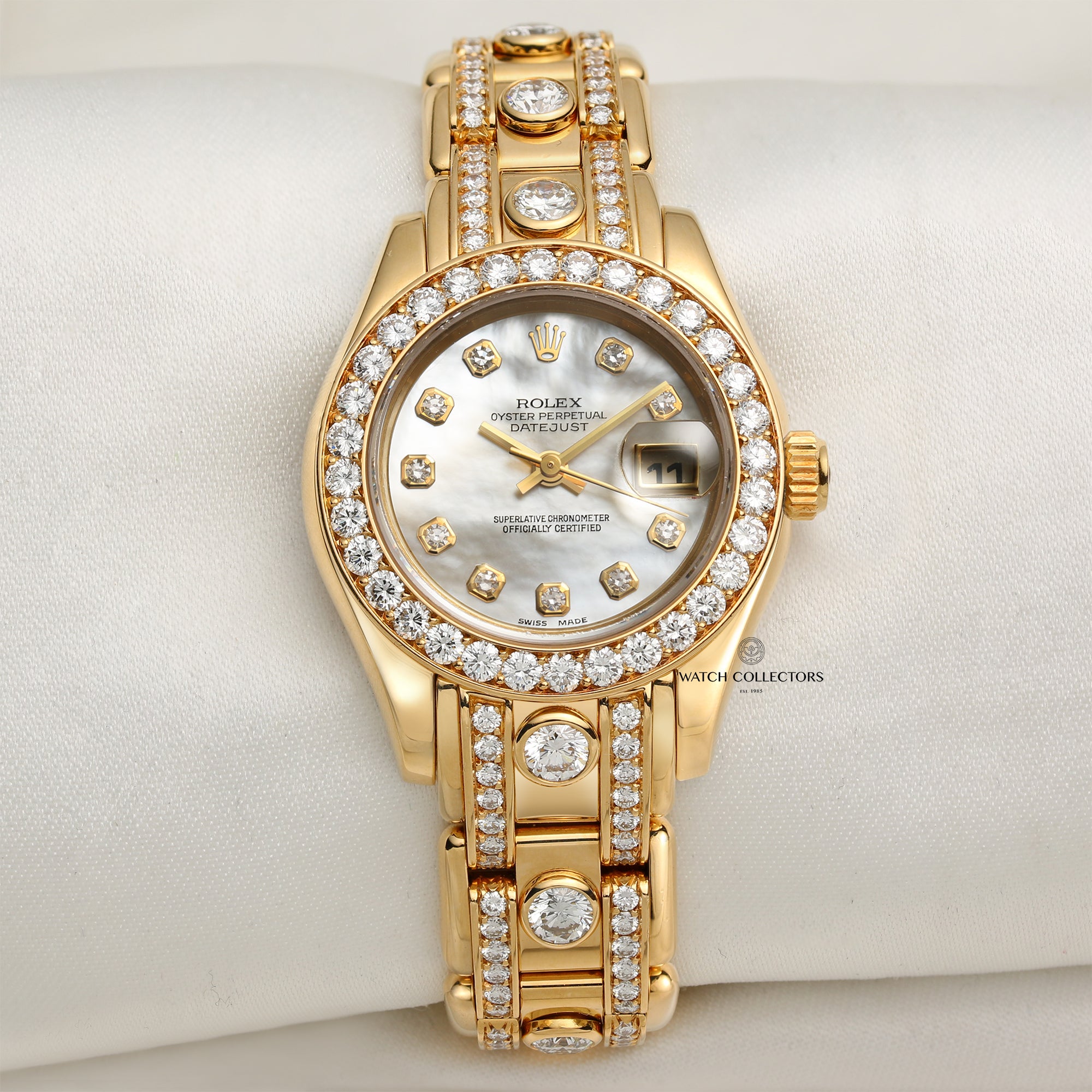 Rolex Lady DateJust Pearlmaster 69298 18K Yellow Gold MOP Diamond Dial Bezel Bracelet Second Hand Watch Collectors 1