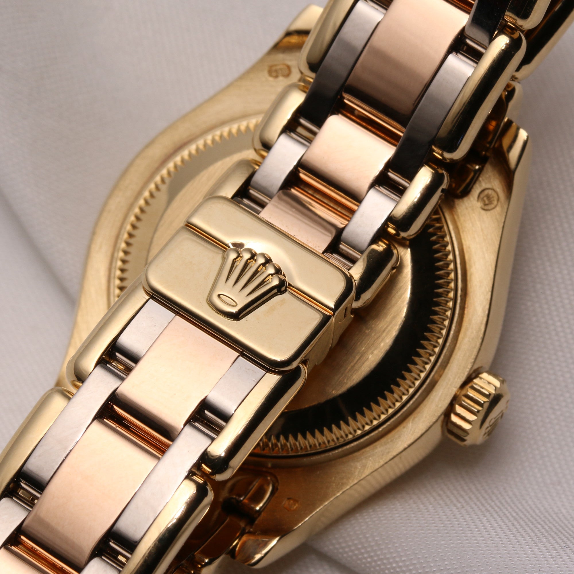 Rolex Lady DateJust Pearlmaster 80318 18K Tridor Mother of Pearl Dial Second Hand Watch Collectors 7