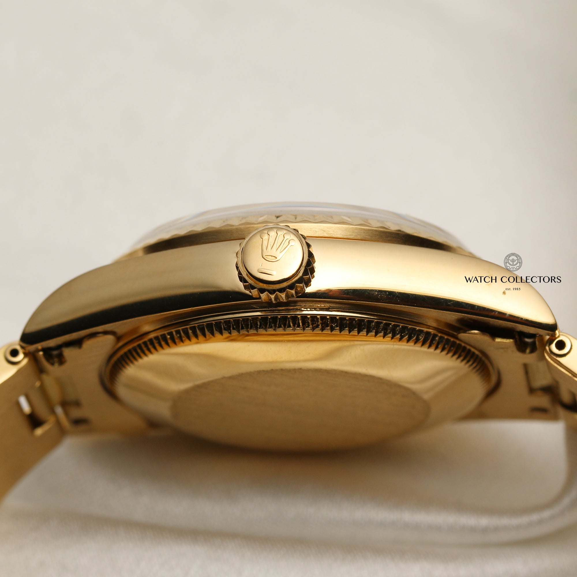 Rolex Midsize DateJust 18K Yellow Gold Second Hand Watch Collectors 5