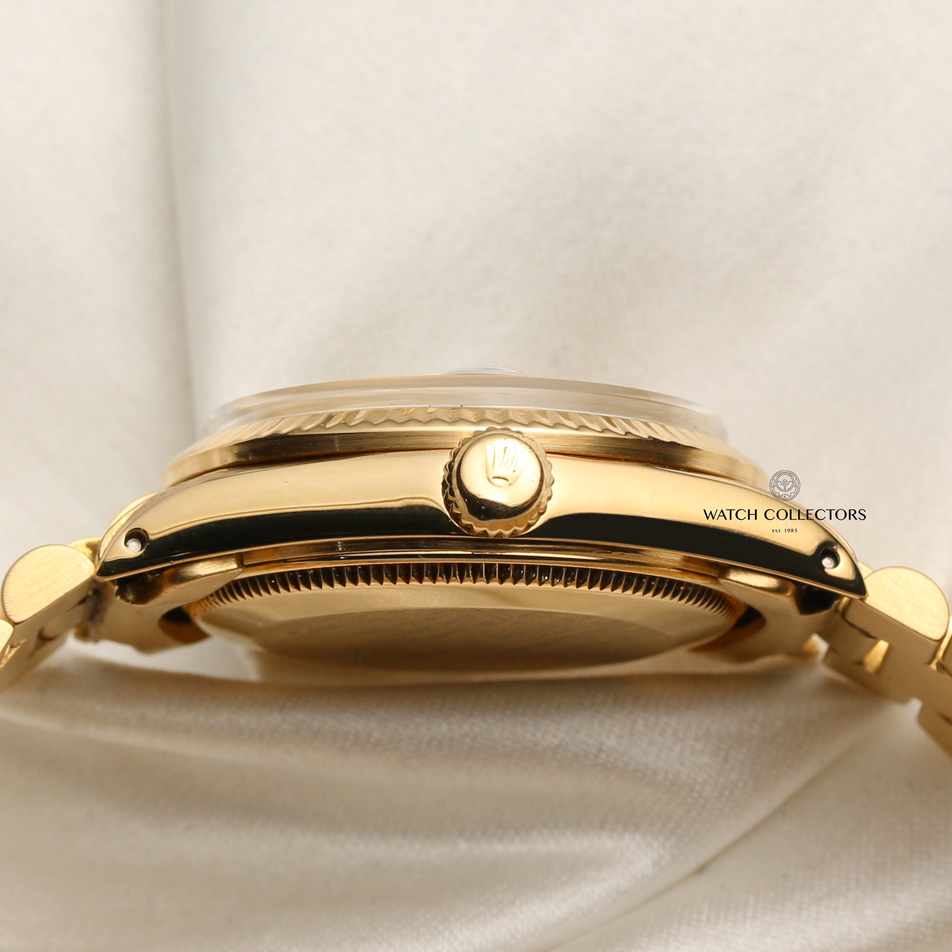 Rolex Midsize DateJust 18K Yellow Gold Second Hand Watch Collectors 6