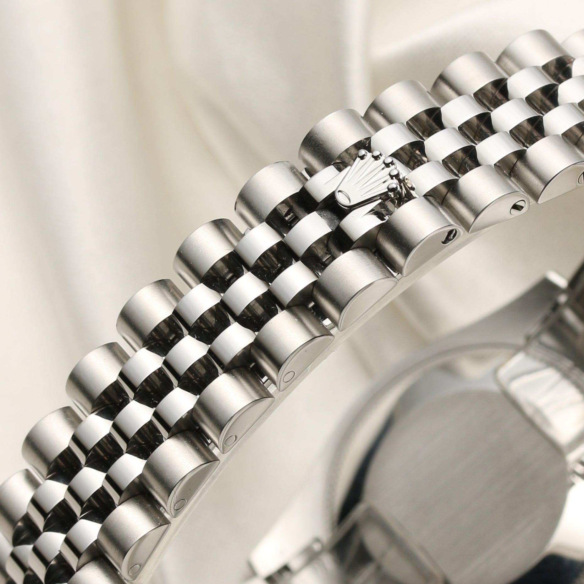 Rolex Midsize DateJust Stainless Steel Second Hand Watch Collectors 8