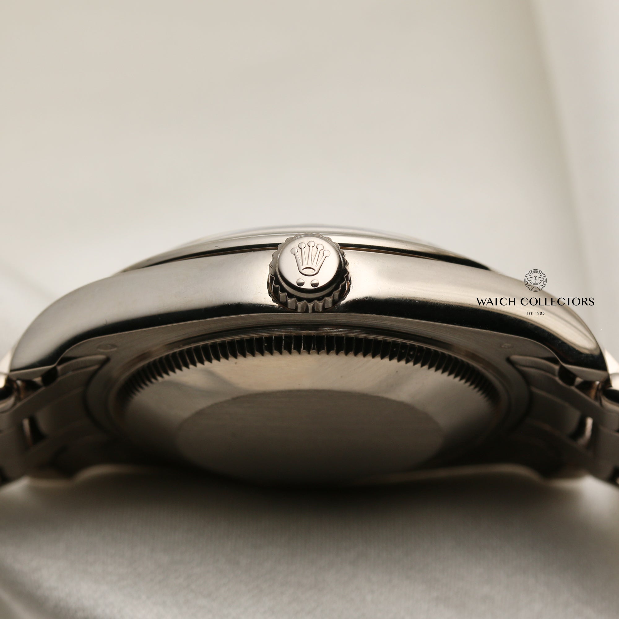 Rolex Midsize Pearlmaster 18K White Gold Diamond MOP Second Hand Watch Collectors 6