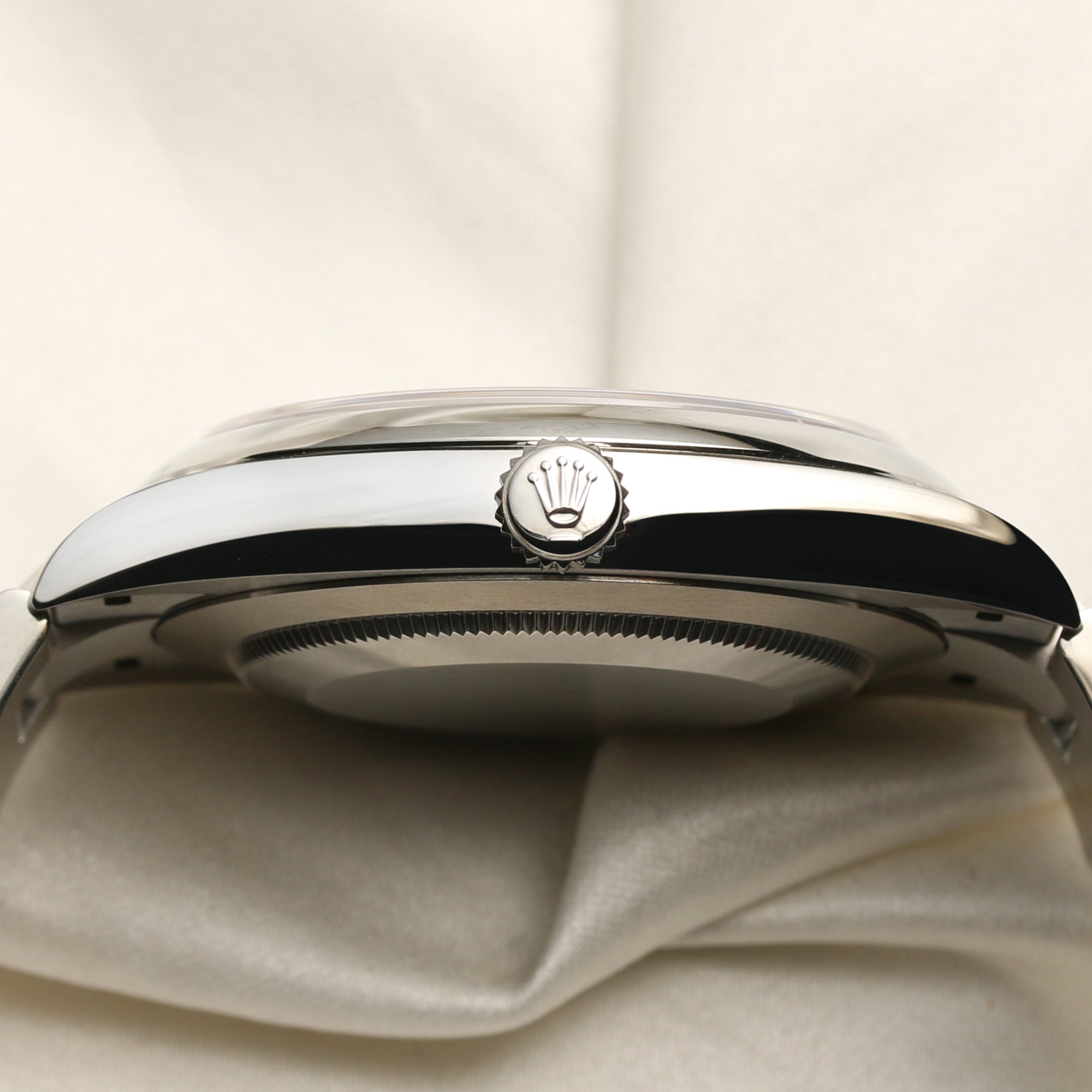 Rolex Oyster Perpertual 124300 Stainless Steel Green Dial Second Hand Watch Collectors 6