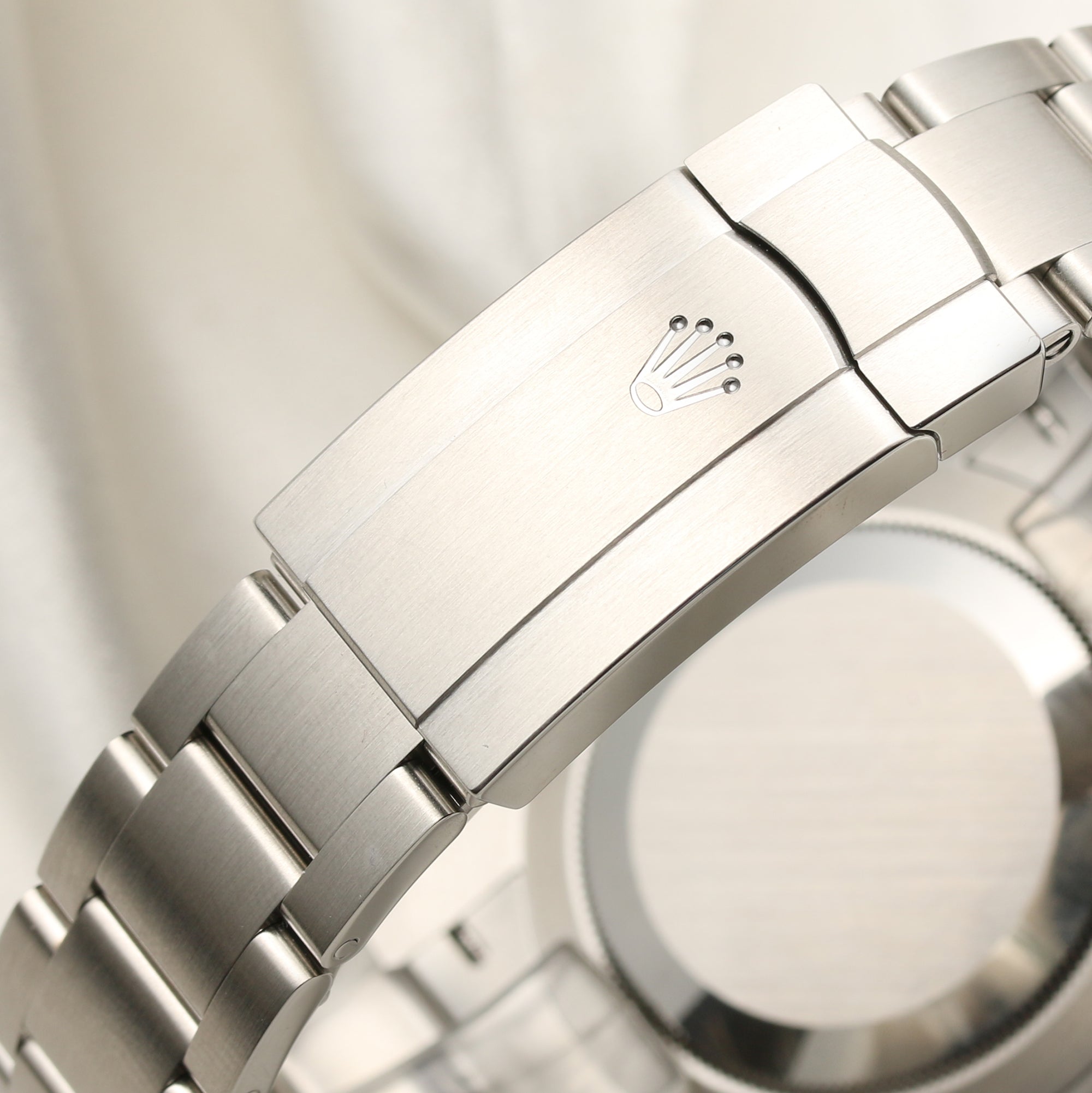 Rolex Oyster Perpertual 124300 Stainless Steel Green Dial Second Hand Watch Collectors 9jpg