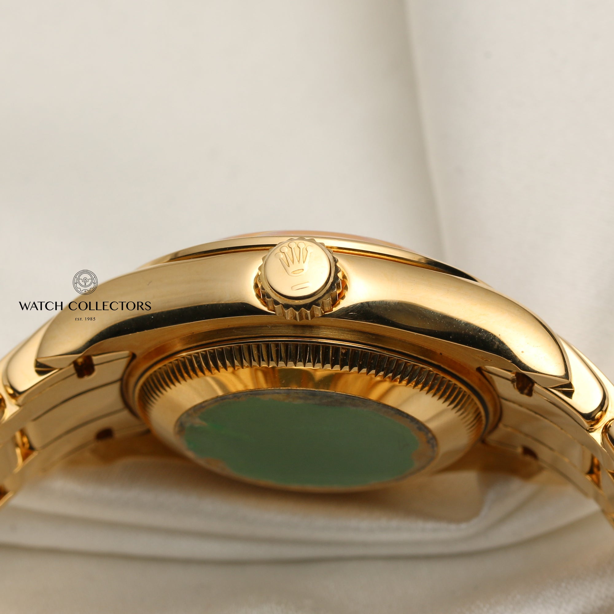 Rolex Pearlmaster Diamond Bezel Coral Dial 18K Yellow Good Second Hand Watch Collectors 5