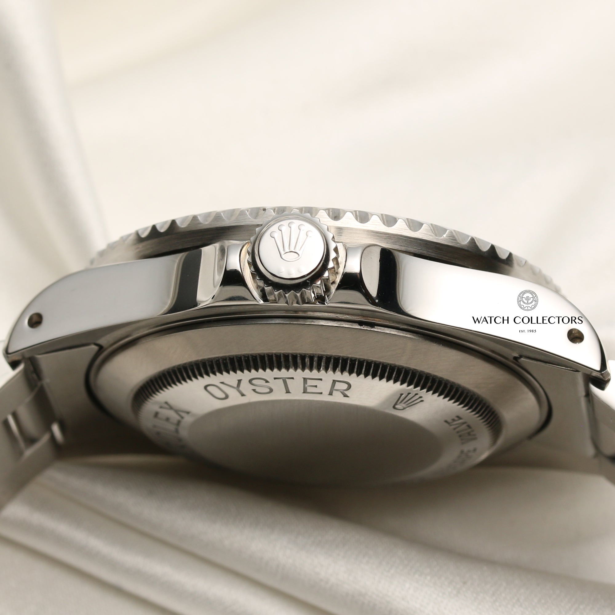 Rolex Sea-Dweller 16600 Stainless Steel Second Hand Watch Collectors 5