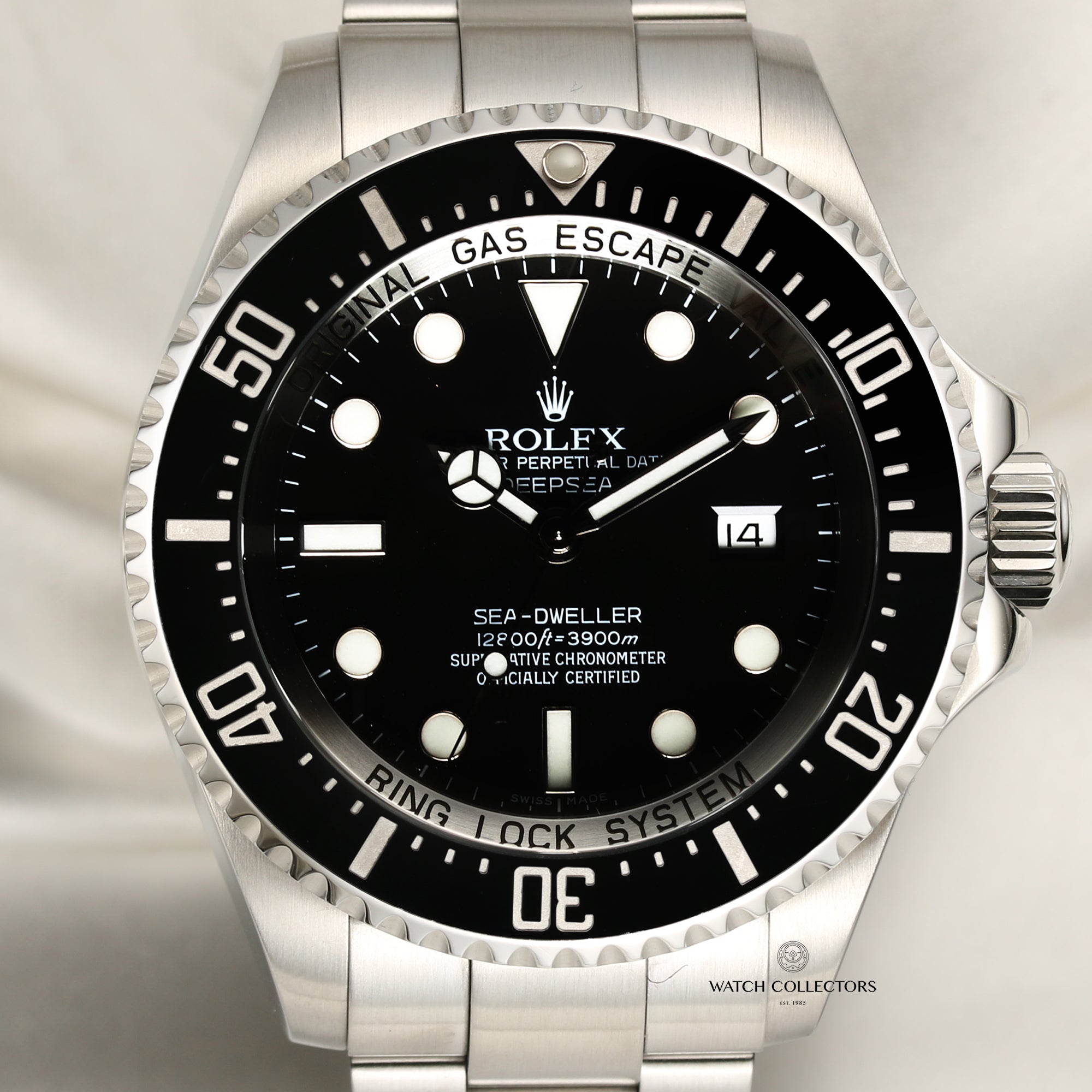 Rolex Sea-Dweller Ceramic Stainless Steel Second Hand Watch Collectors 2