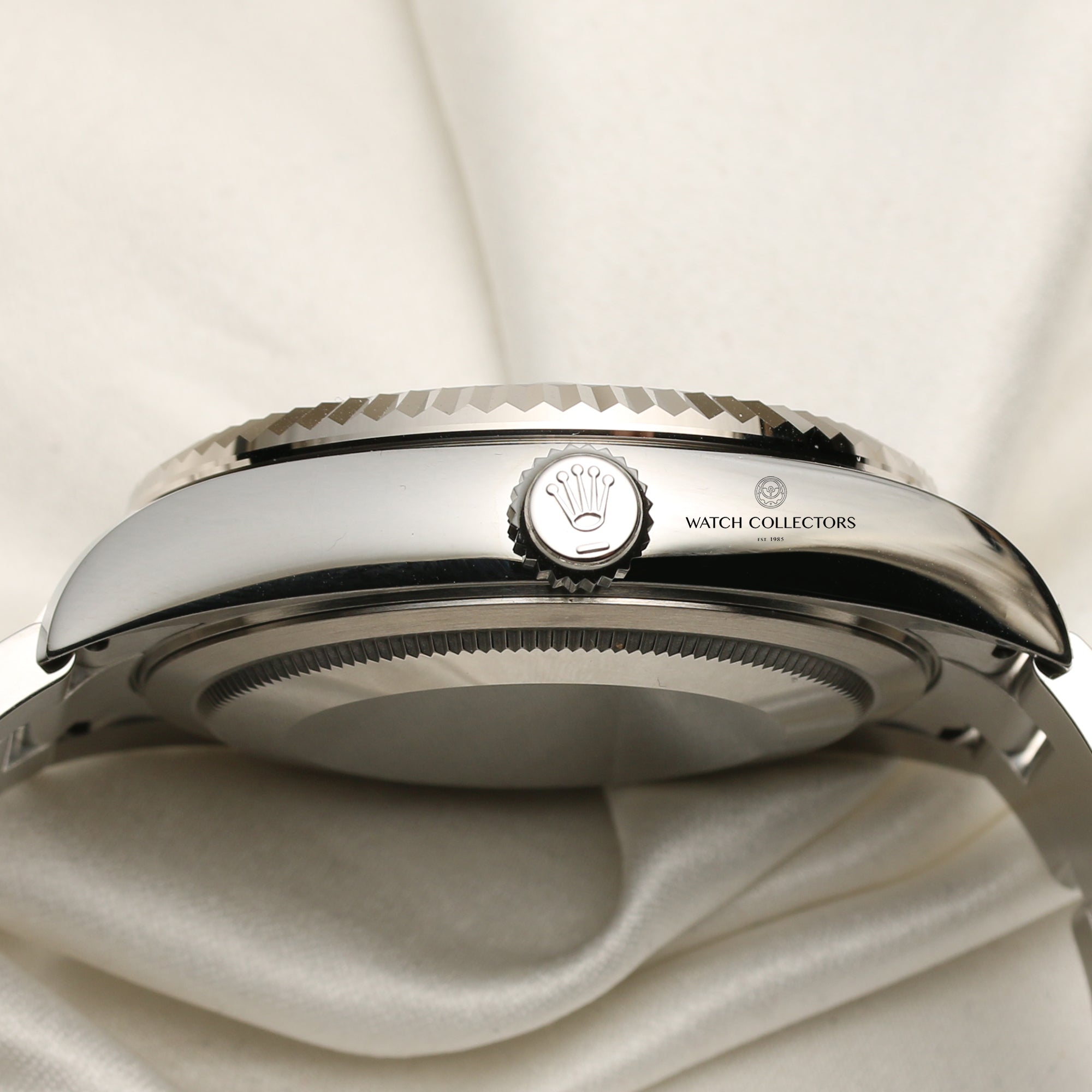 Rolex Sky-Dweller Stainless Steel Blue Dial Second Hand Watch Collectors 6