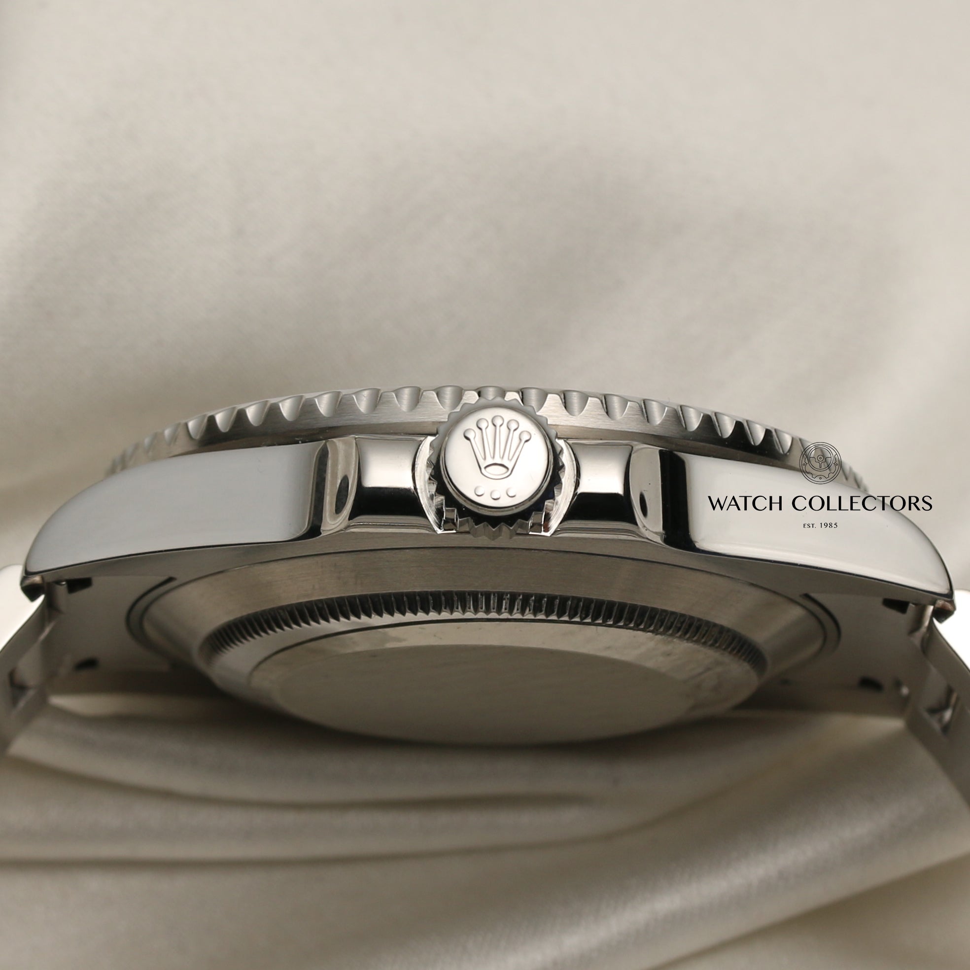 Rolex Submariner 116610LN Stainless Steel Second Hand Watch Collectors 6