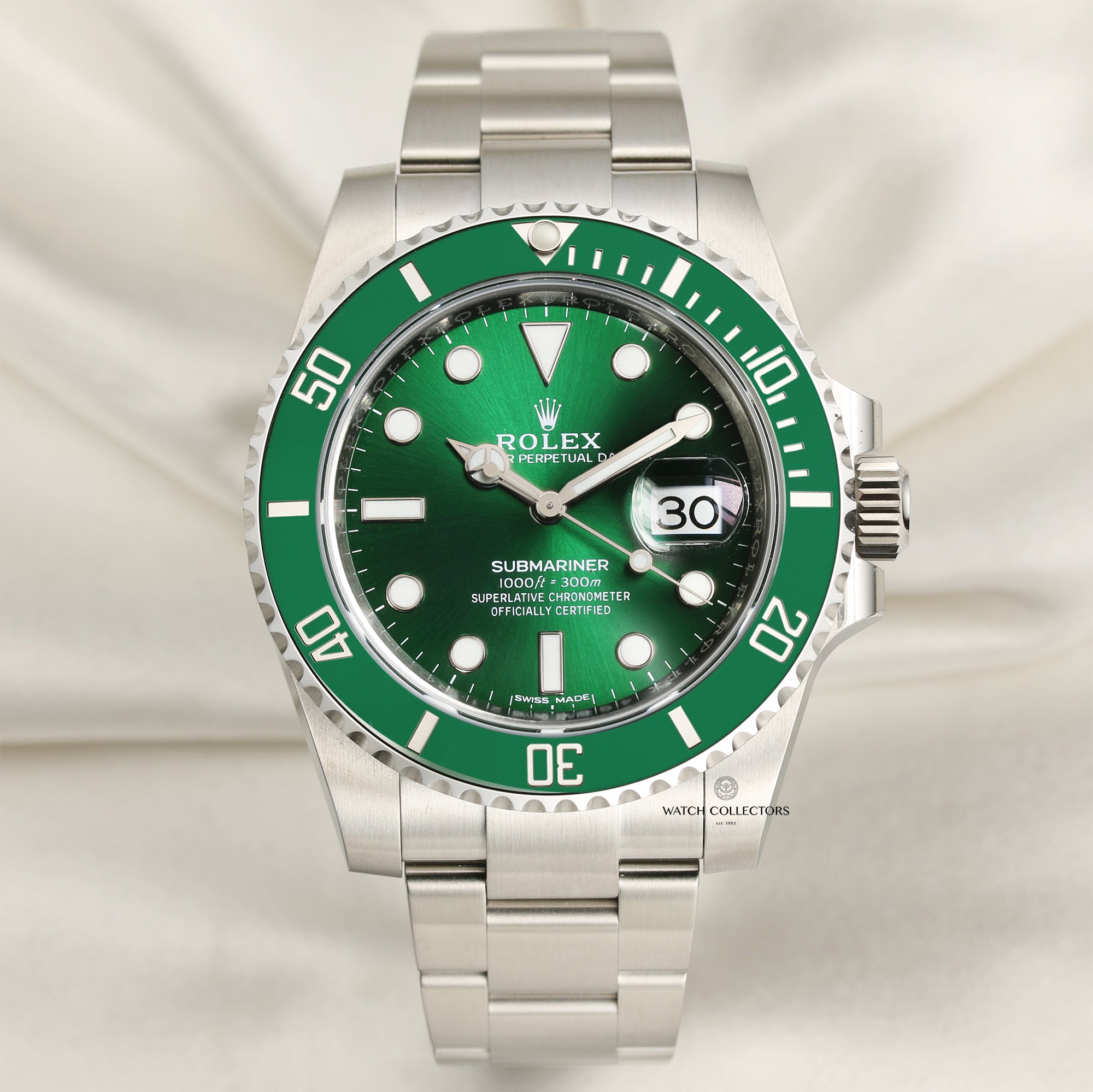 Rolex Submariner 116610LV Hulk Stainless Steel Second Hand Watch Collectors 1