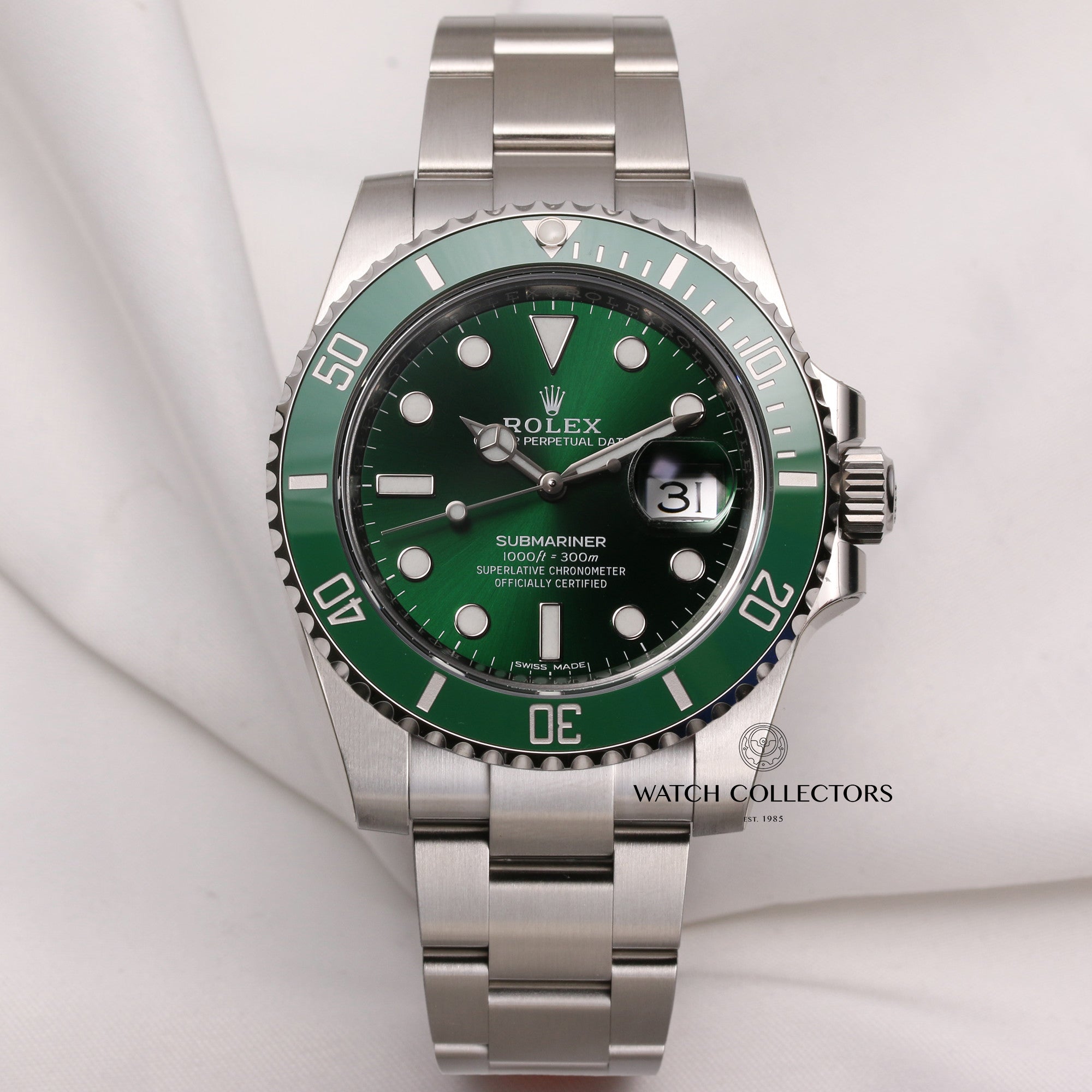 Rolex-Submariner-116610LV-Stainless-Steel-Green-Bezel-Dial-Hulk-Second-Hand-Watch-Collectors-1