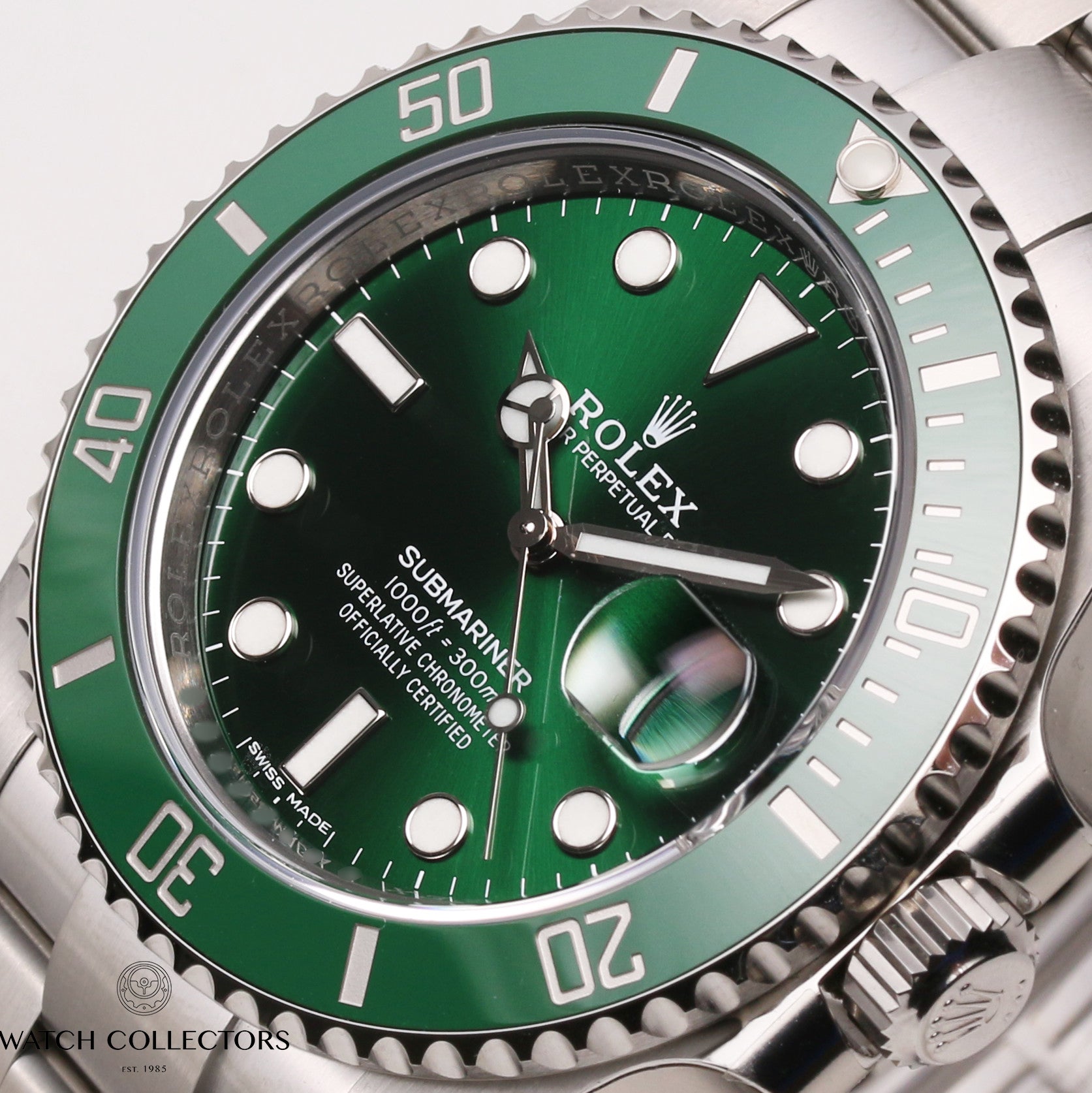 Rolex-Submariner-116610LV-Stainless-Steel-Green-Bezel-Dial-Hulk-Second-Hand-Watch-Collectors-4