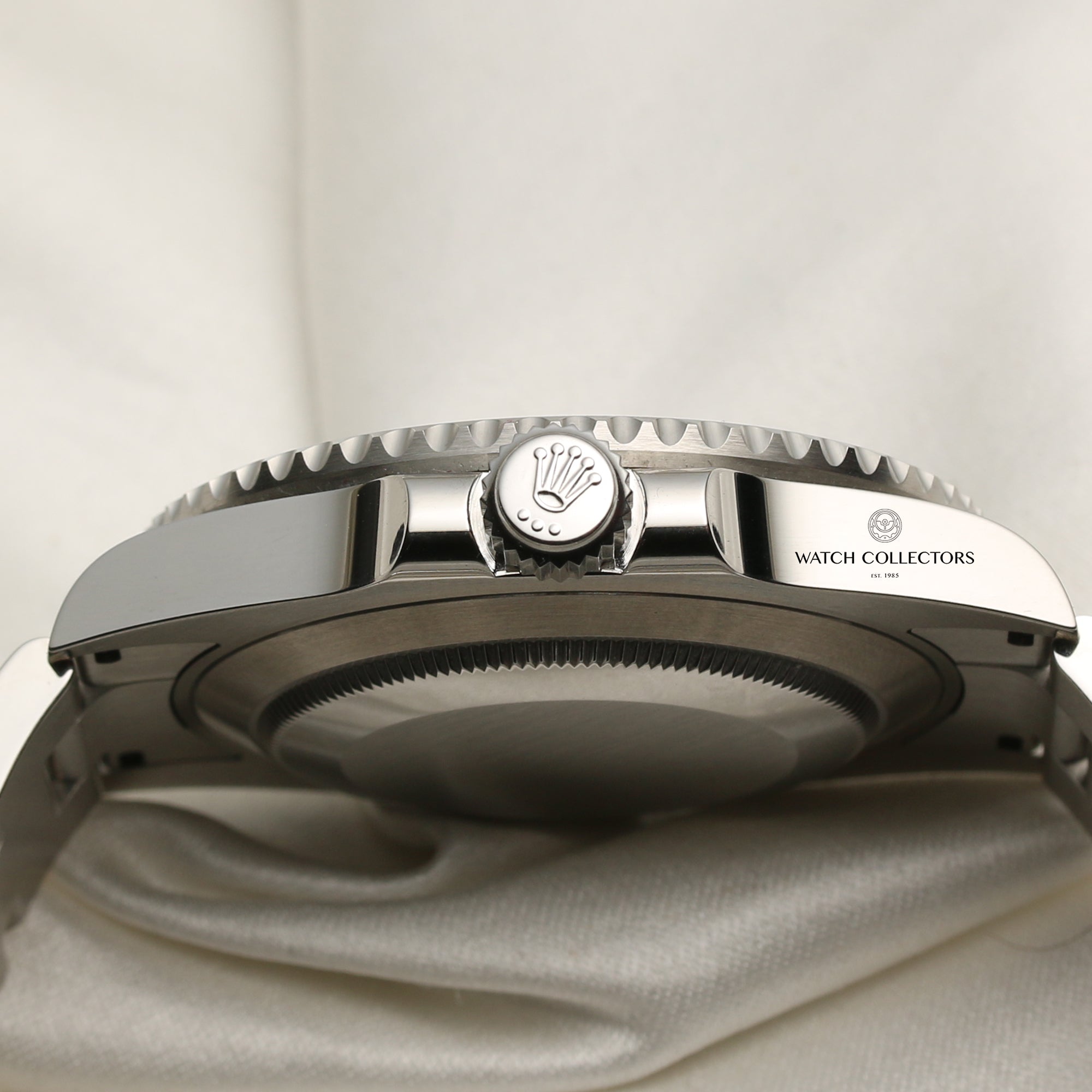 Rolex Submariner 126610LV Kermit Stainless Steel Second Hand Watch Collectors 6