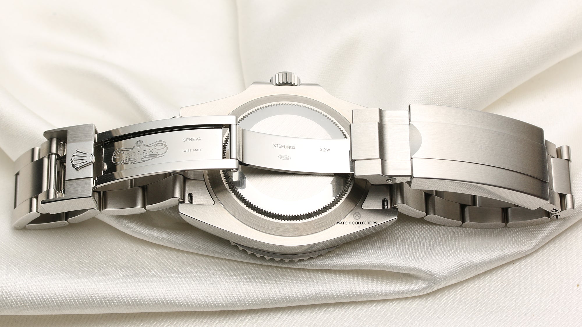 Rolex Submariner 126610LV Kermit Stainless Steel Second Hand Watch Collectors 8