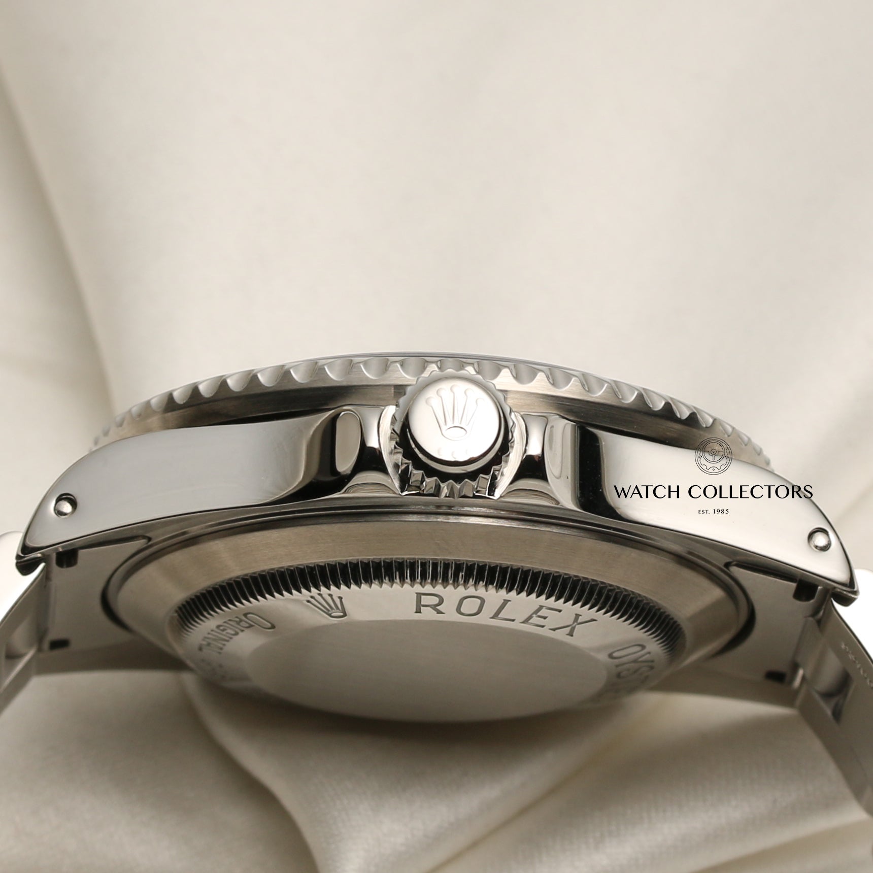 Rolex Submariner 16600 Sea-Dweller Second Hand Watch Collectors 5