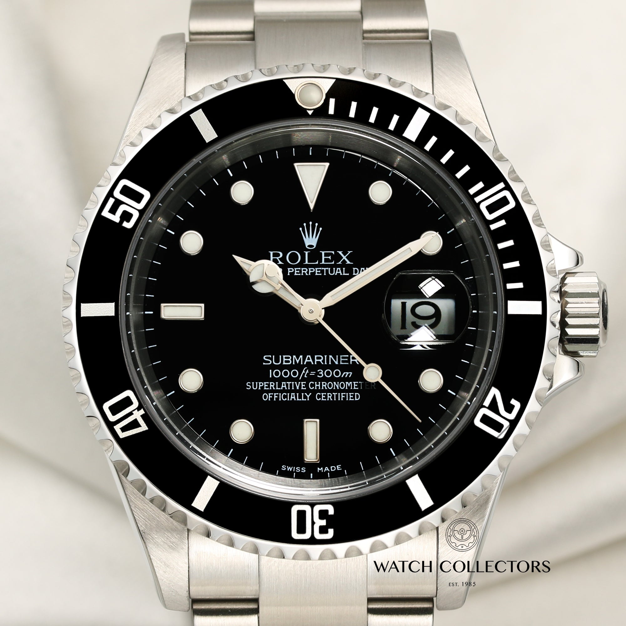 Rolex Submariner 16610 Stainless Steel Second Hand Watch Collectors 2