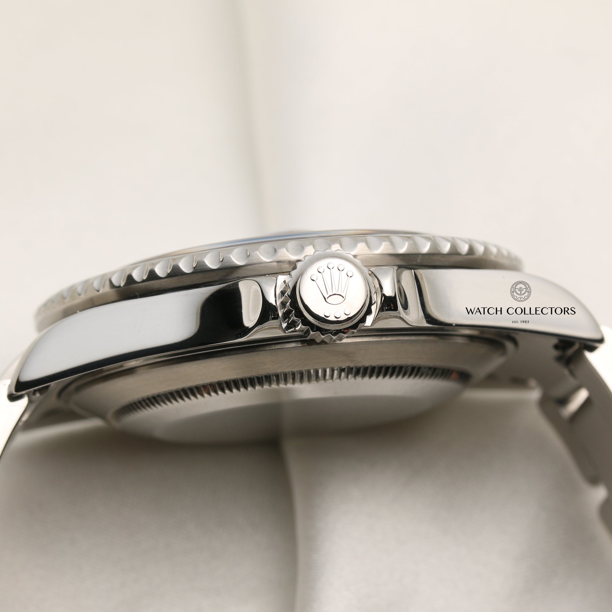 Rolex Submariner 16610 Stainless Steel Second Hand Watch Collectors 5