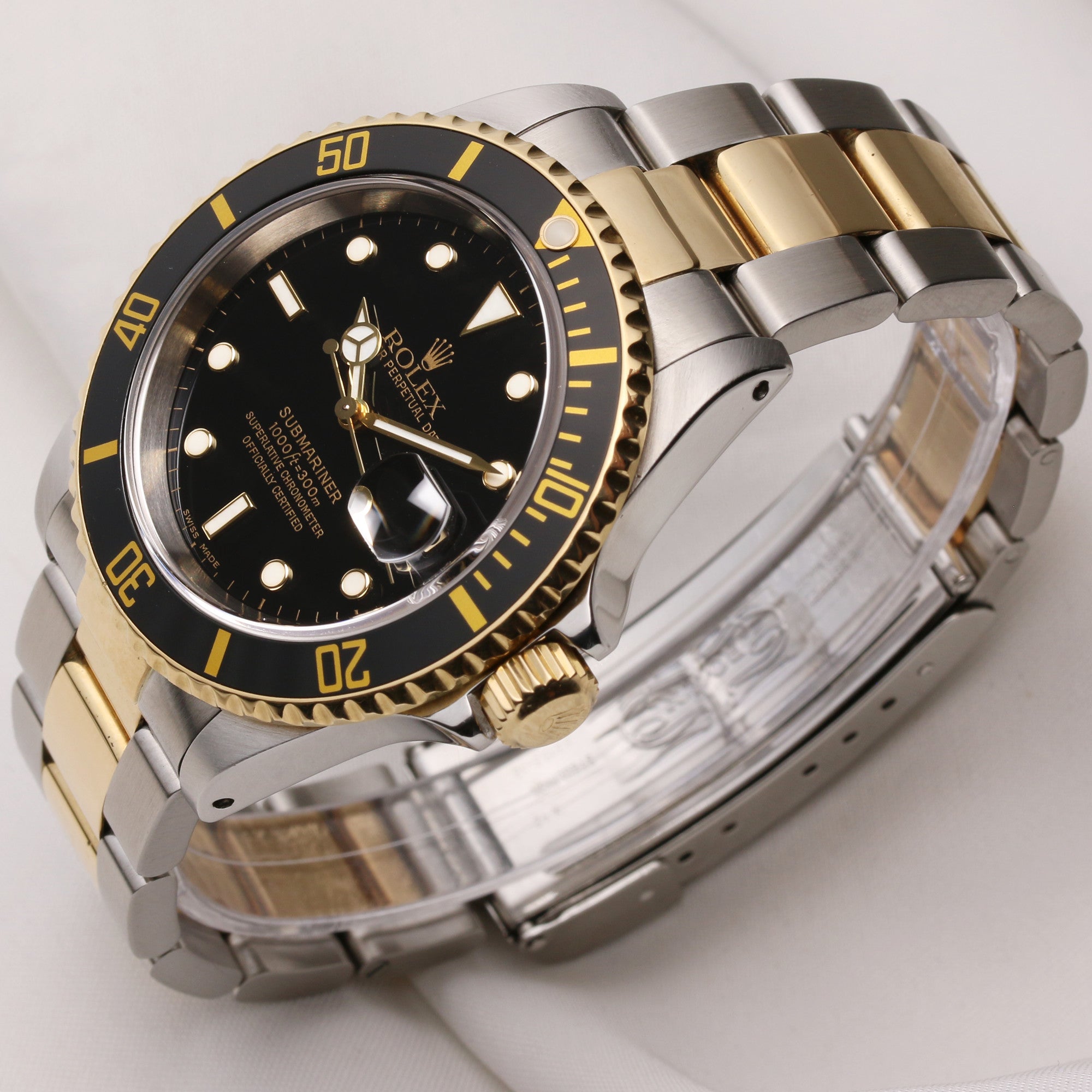 Rolex Submariner 16613 A82XXXX Stee & Gold Black insert & Dial Second Hand Watch Collectors 3
