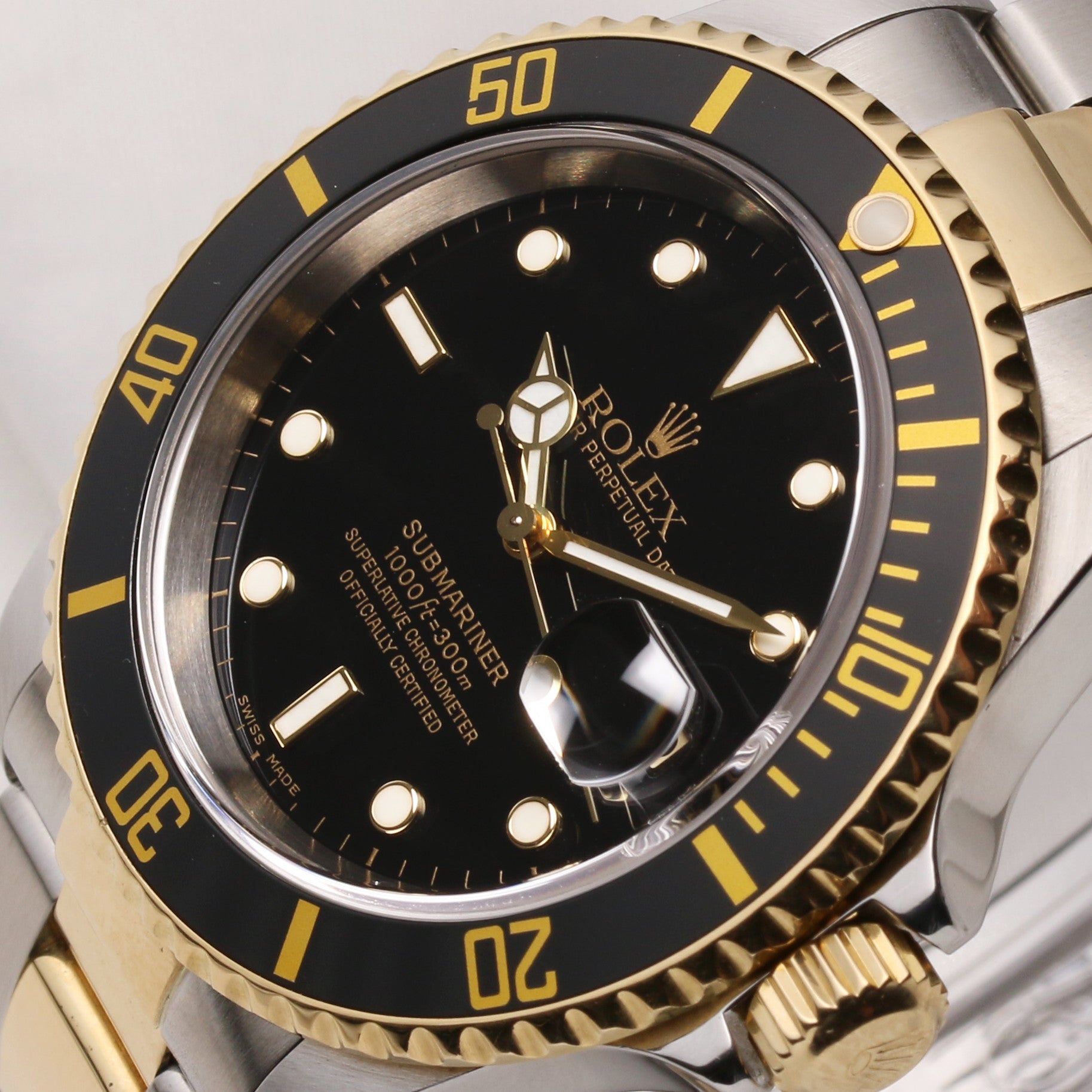 Rolex Submariner 16613 A82XXXX Stee & Gold Black insert & Dial Second Hand Watch Collectors 4