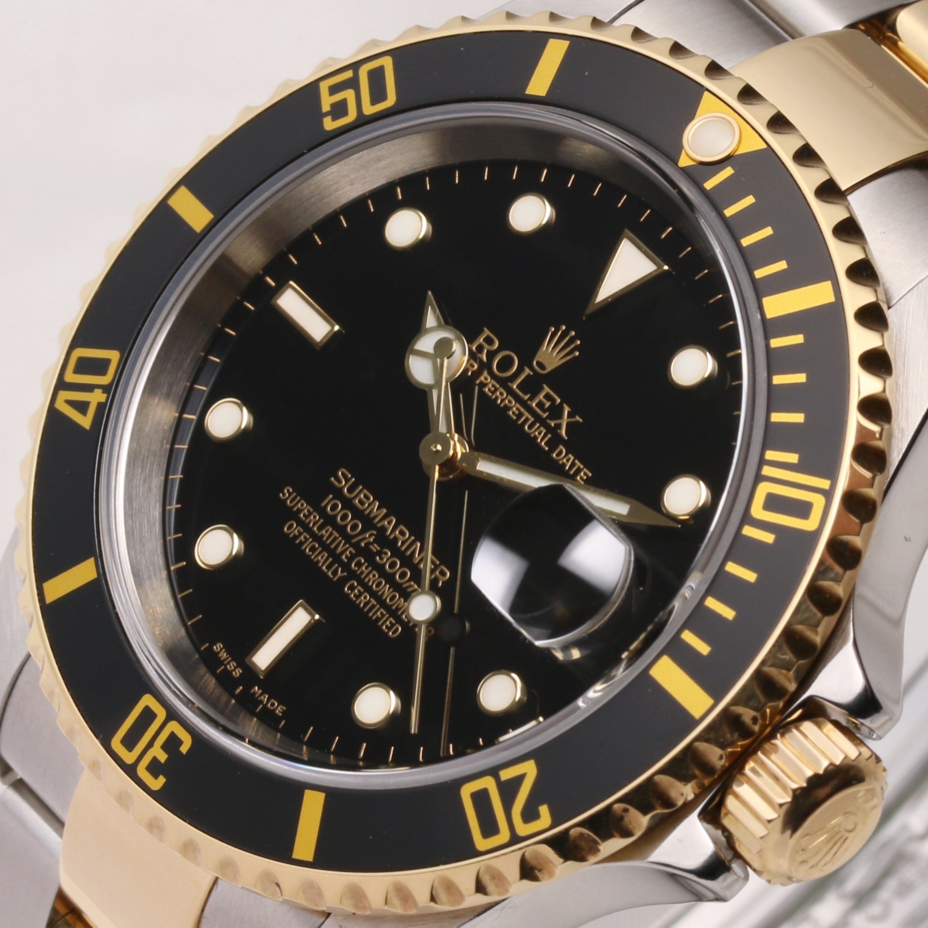 Rolex Submariner 16613 P57XXXX Stee & Gold Black insert & Dial Second Hand Watch Collectors 4