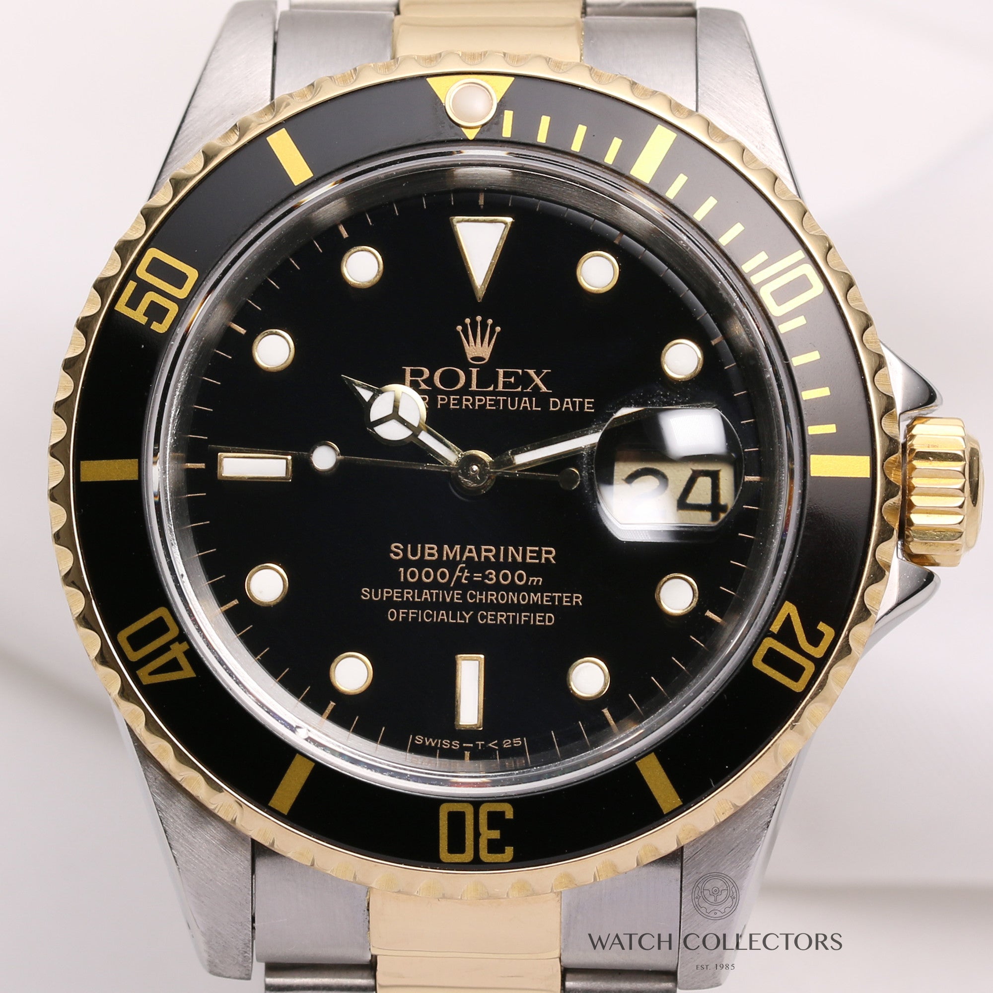 Rolex-Submariner-16613-Steel-Gold-Black-Dial-Second-Hand-Watch-Collectors-2