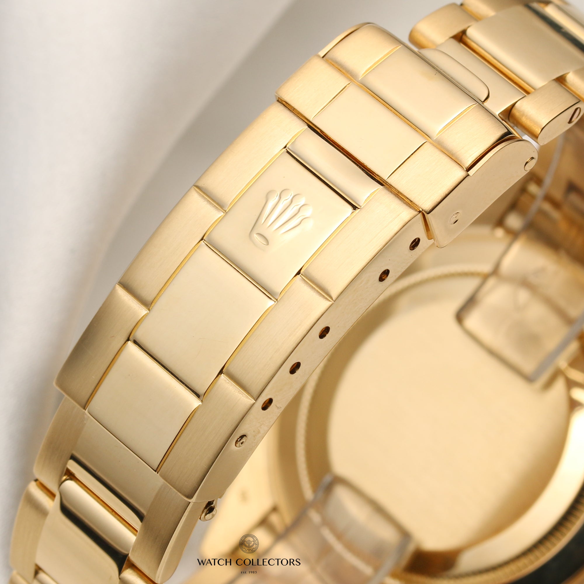 Rolex Submariner 16618 18K Yellow Gold Blue Second Hand Watch Collectors 9