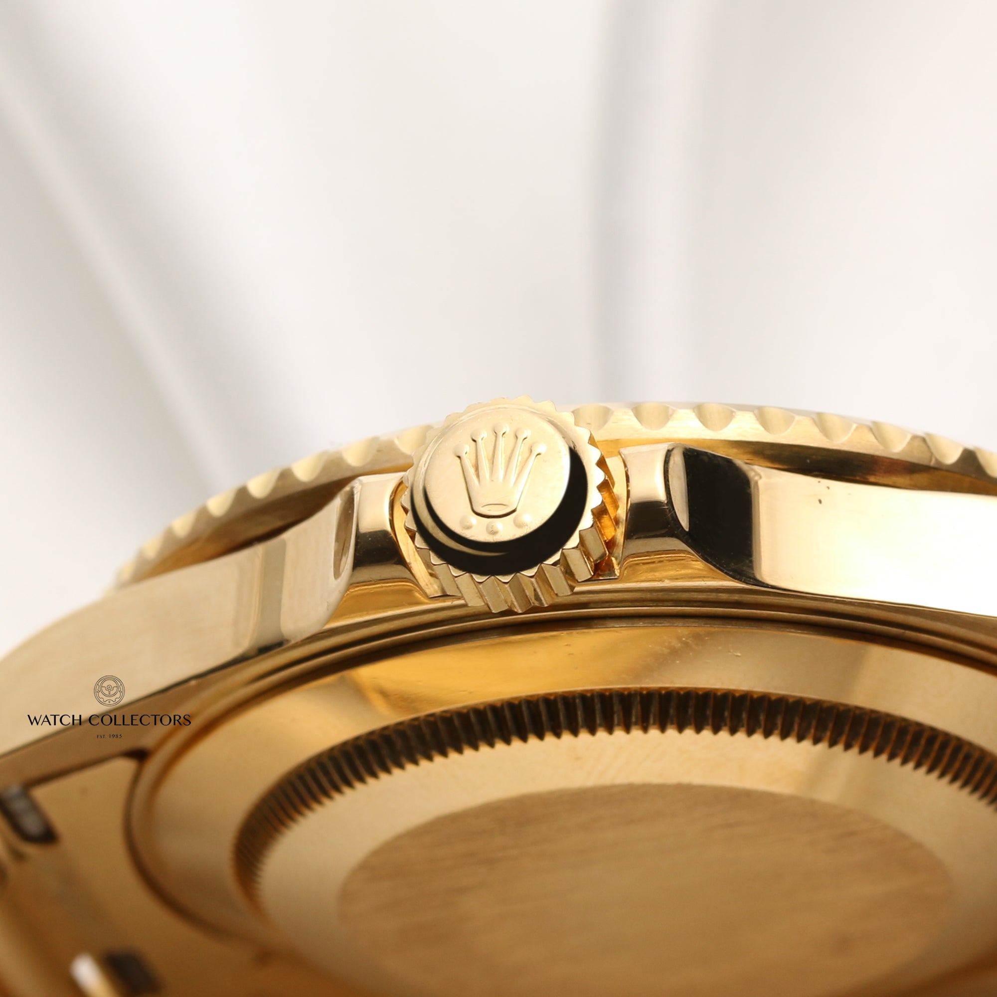 Rolex Submariner 16618 18K Yellow Gold Second Hand Watch Collectors 5