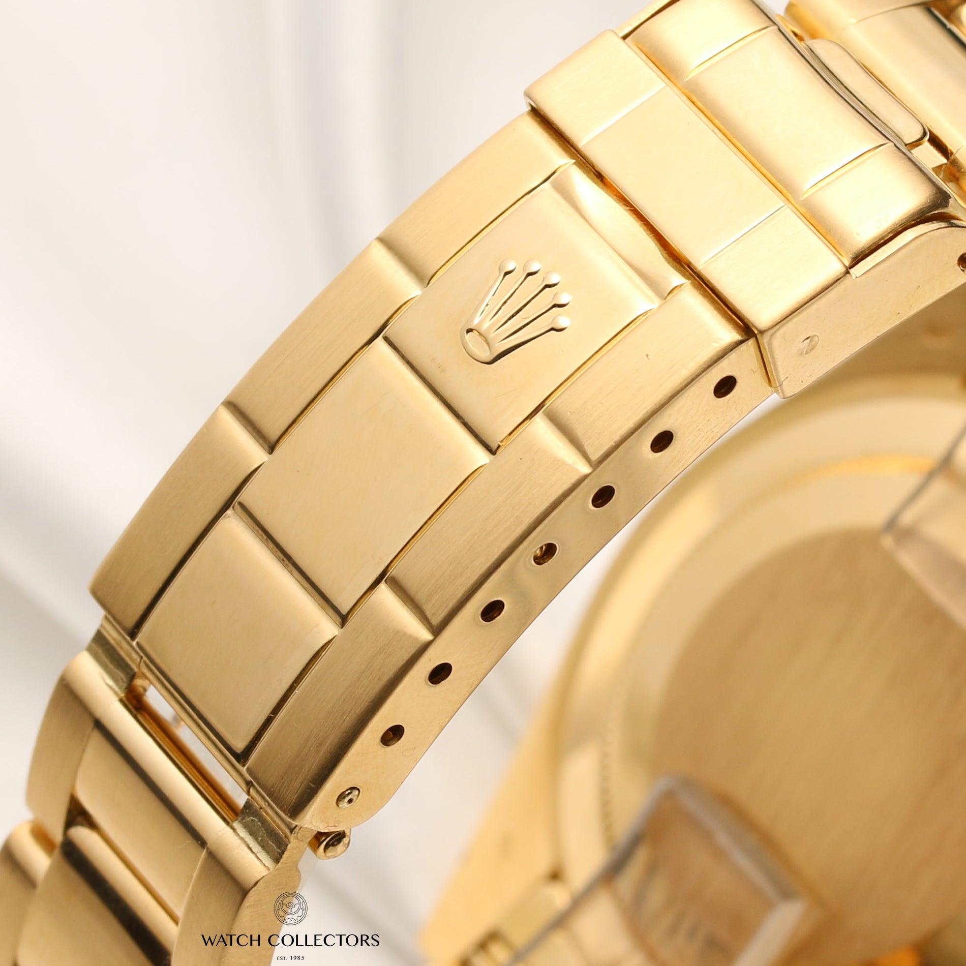 Rolex Submariner 16618 18K Yellow Gold Second Hand Watch Collectors 8