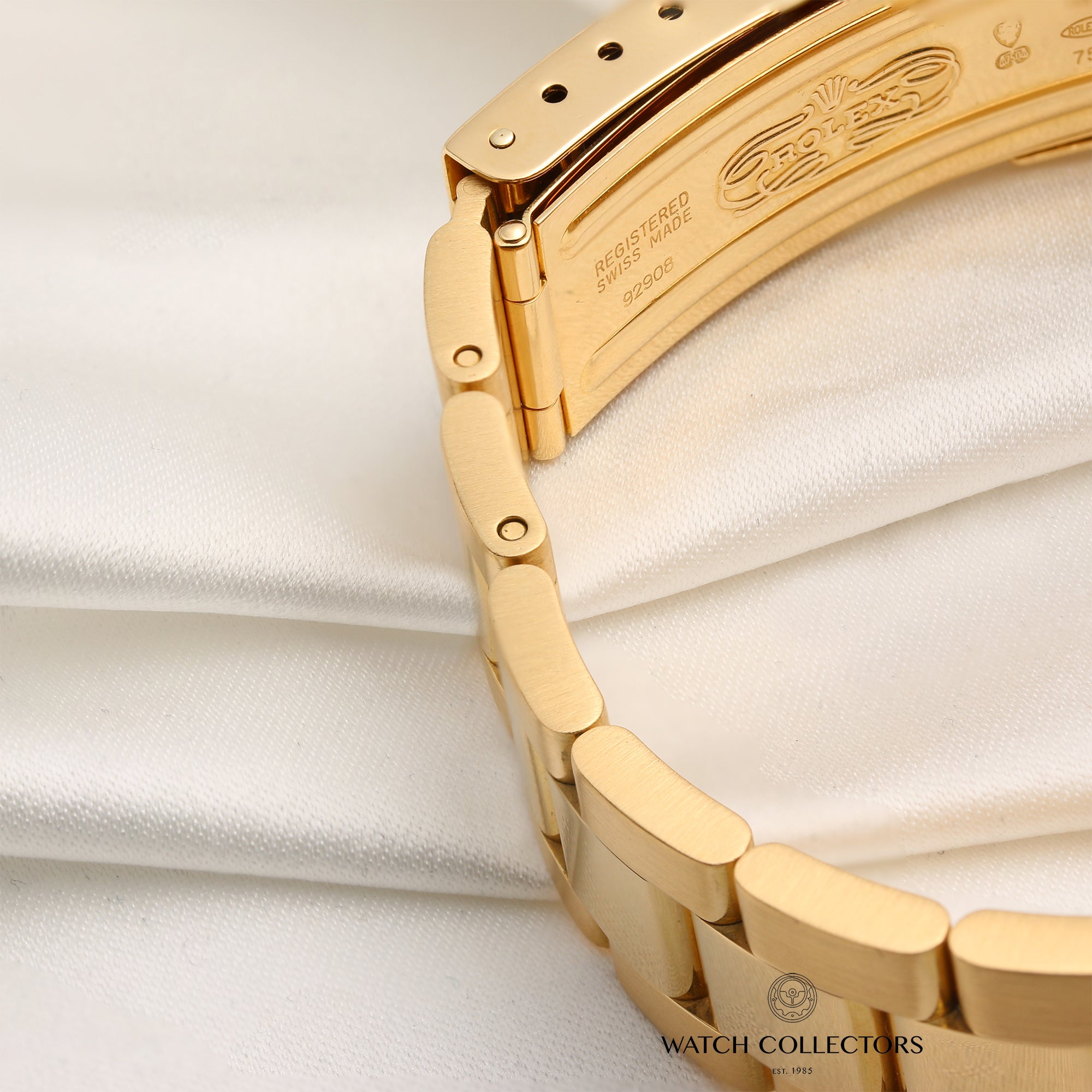 Rolex Submariner 16618 18K Yellow Gold Second Hand Watch Collectors 9