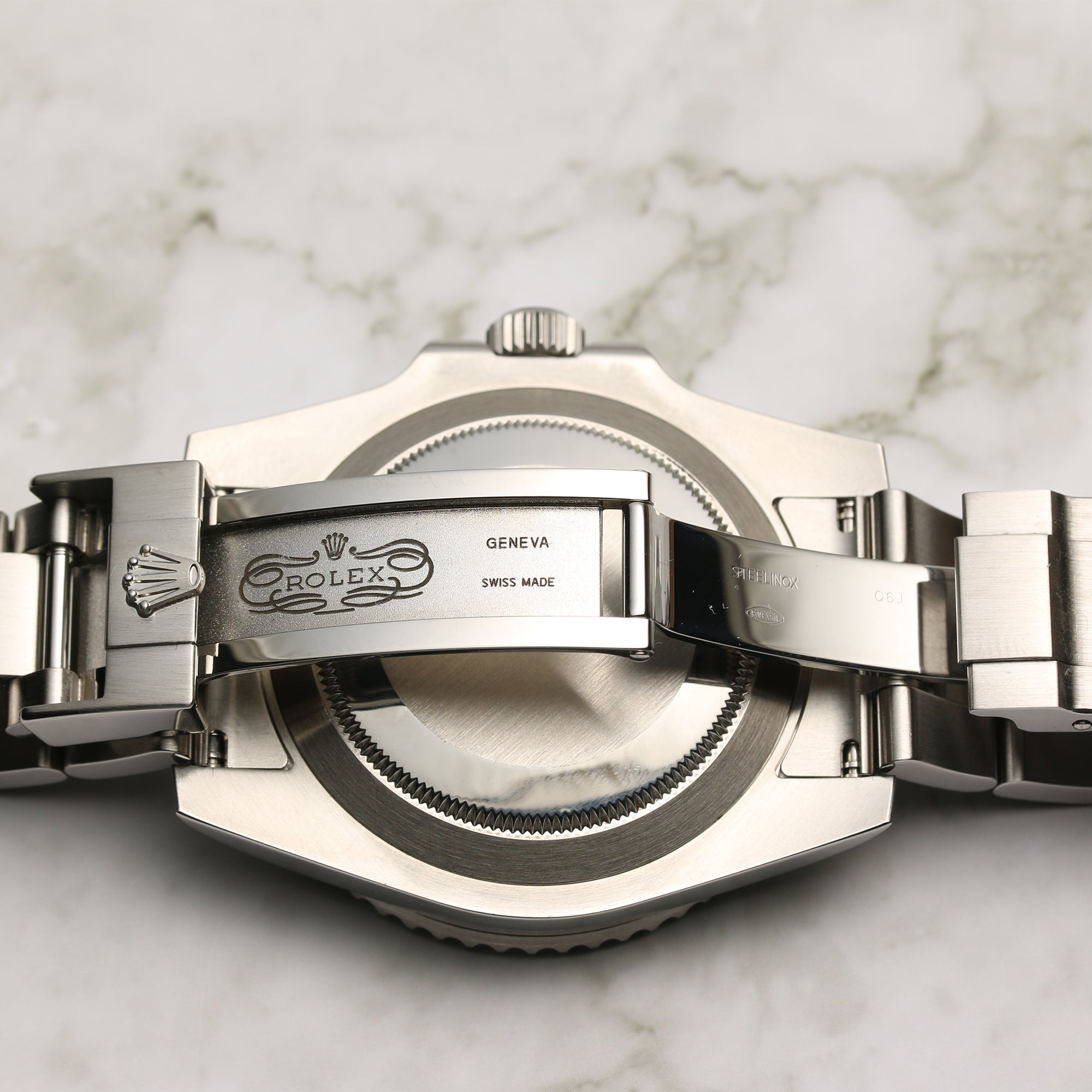 Rolex Submariner Hulk 116610LV Second hand Watch Collectors 6