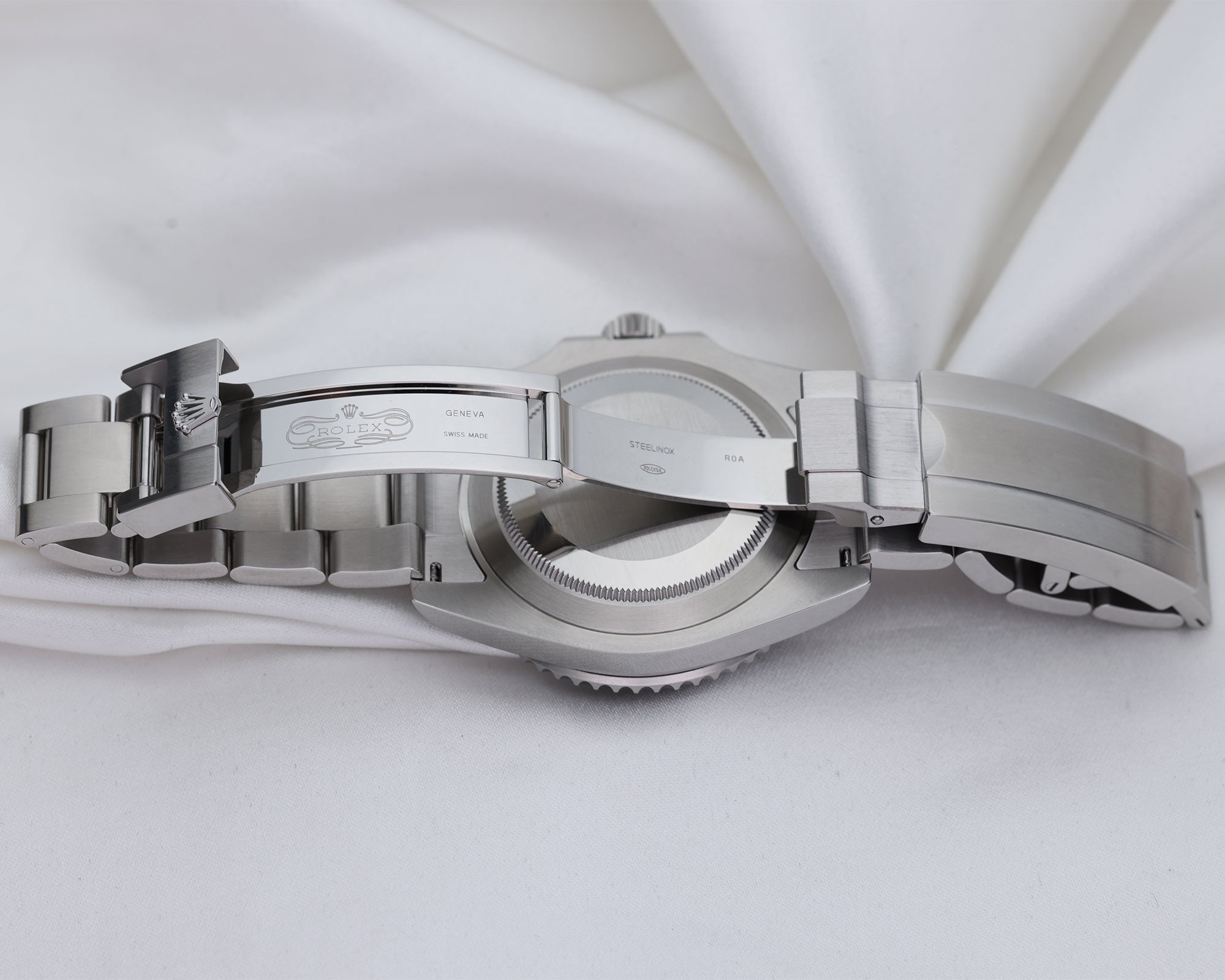 Rolex Submariner Non-Date 124060 Stainless Steel Second Hand Watch Collectors 6