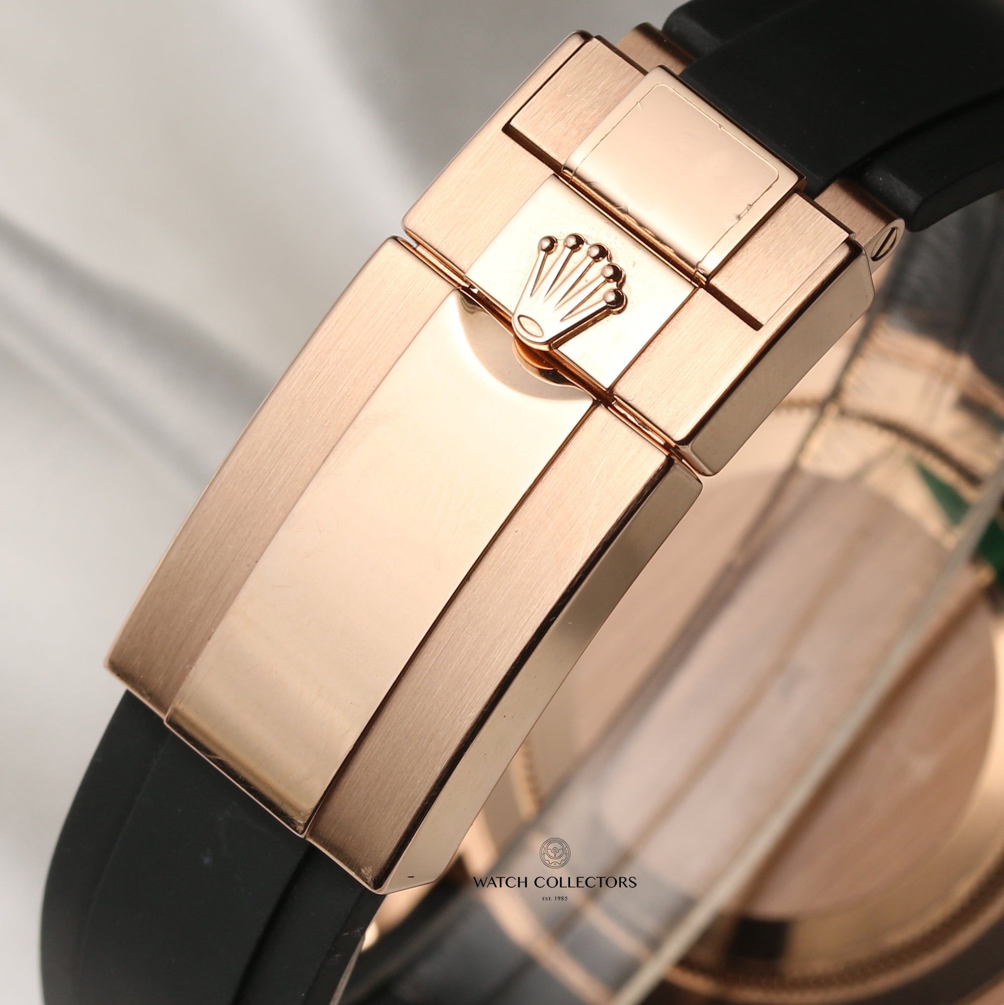 Rolex Yacht-Master 116655 18K Rose Gold Second Hand Watch Collectors 8