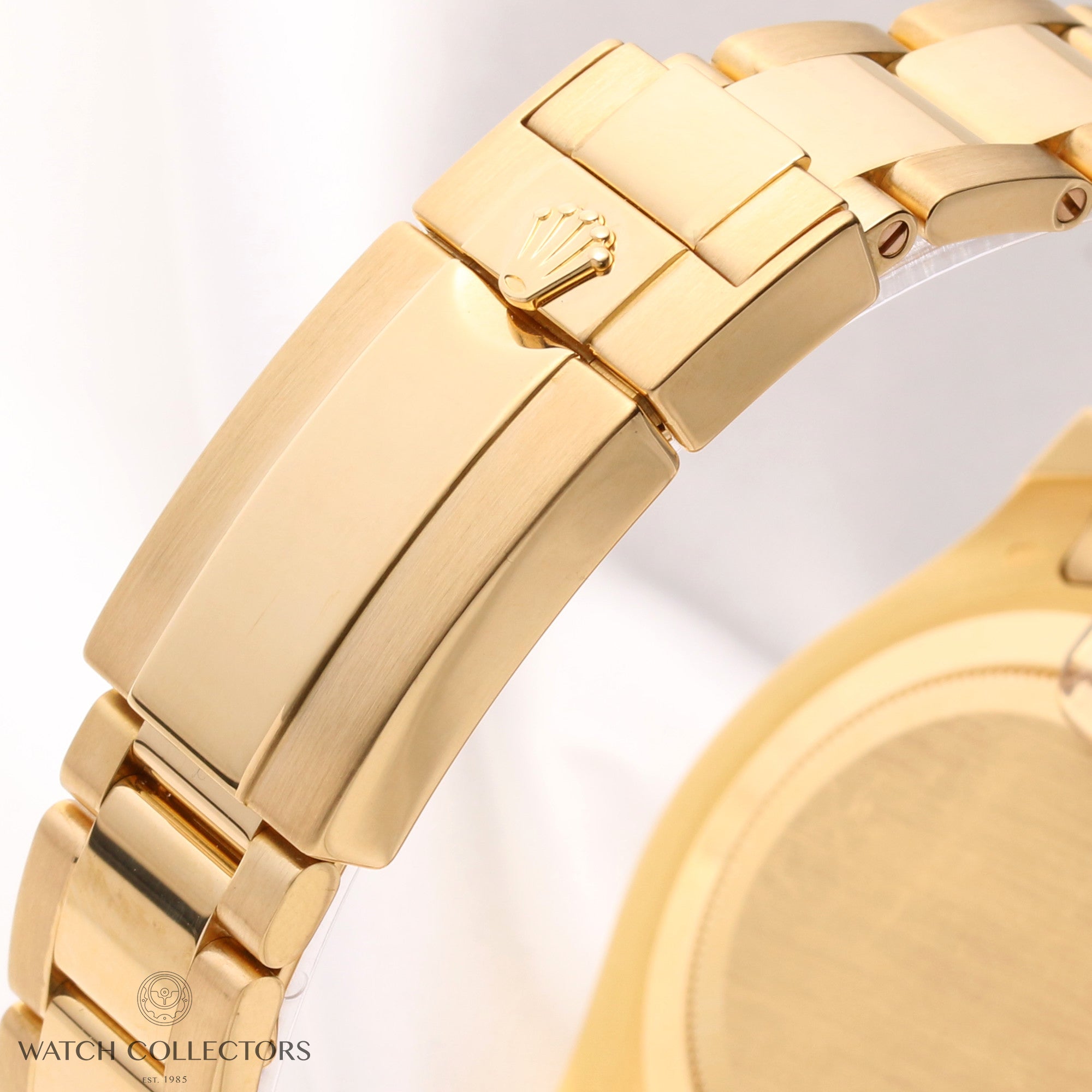 Rolex-Yacht-Master-II-116688-18K-Yellow-Gold-Full-Set-Second-Hand-Watch-Collectors-6