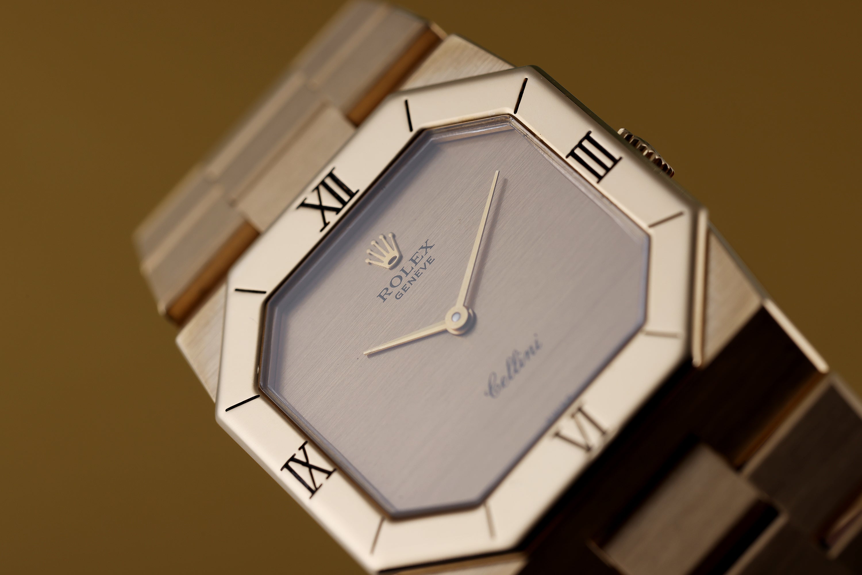 Rolex Cellini Vintage | REF. 4350 | Gold Dial | 18k Yellow Gold