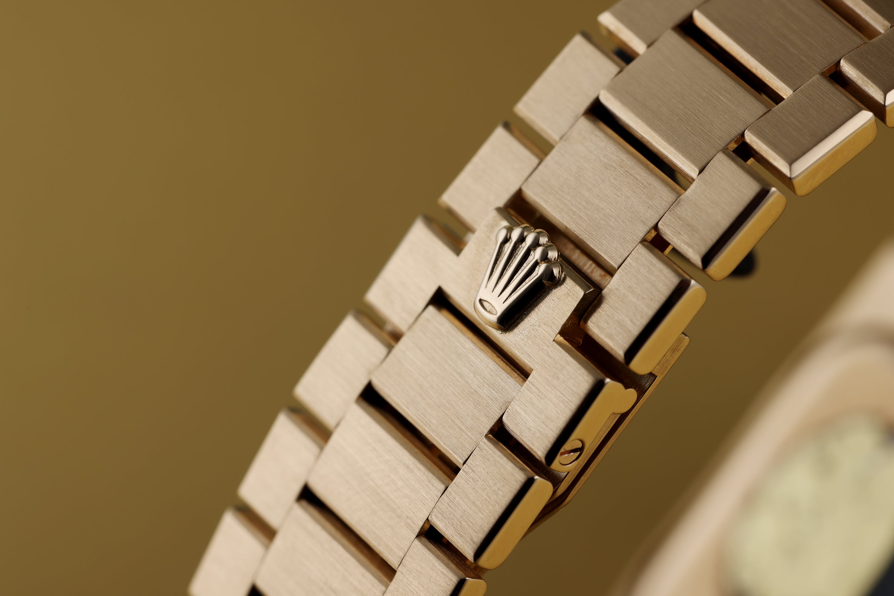 Rolex Cellini Vintage | REF. 4350 | Gold Dial | 18k Yellow Gold