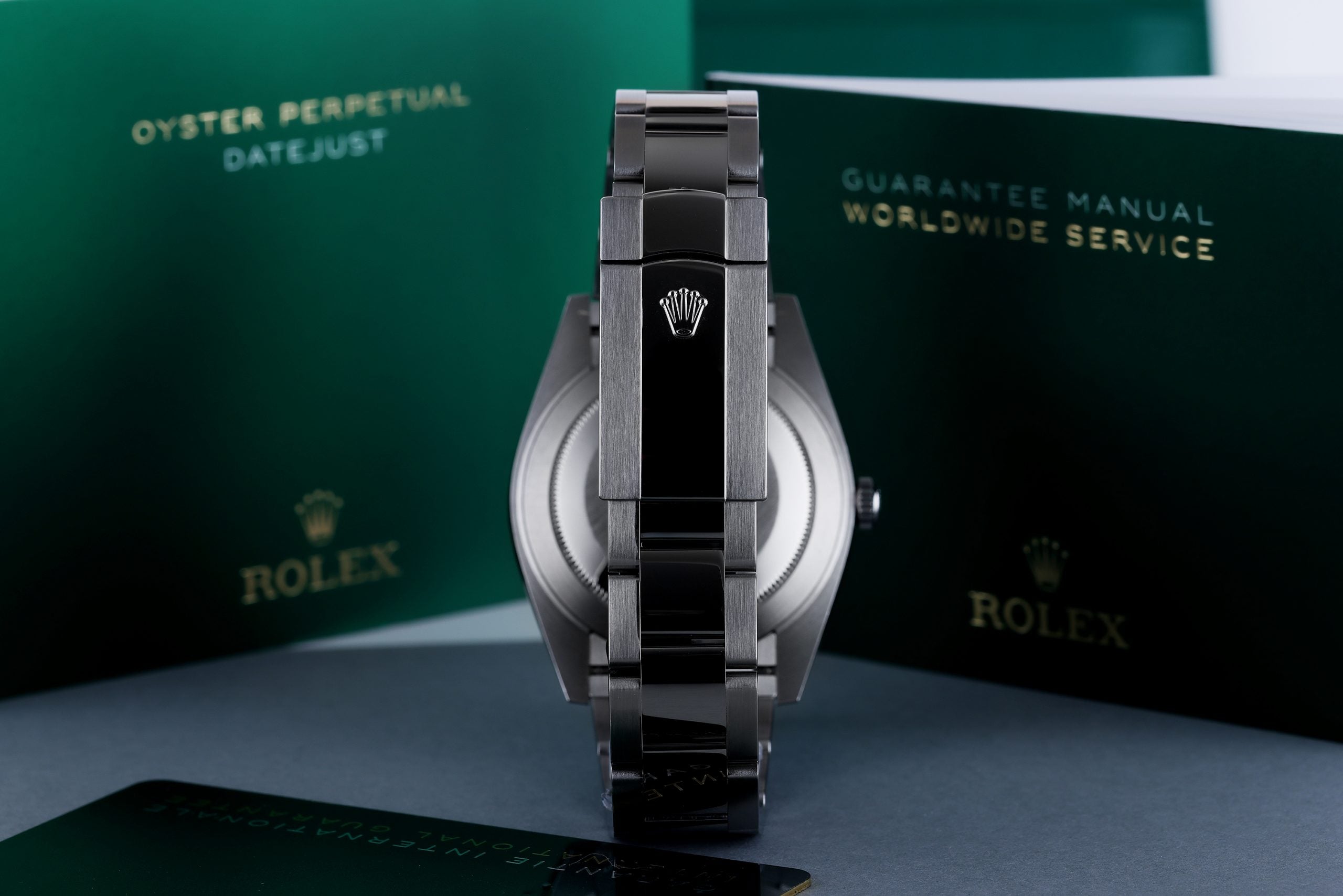 Rolex_Datejust_Black_Dial_04