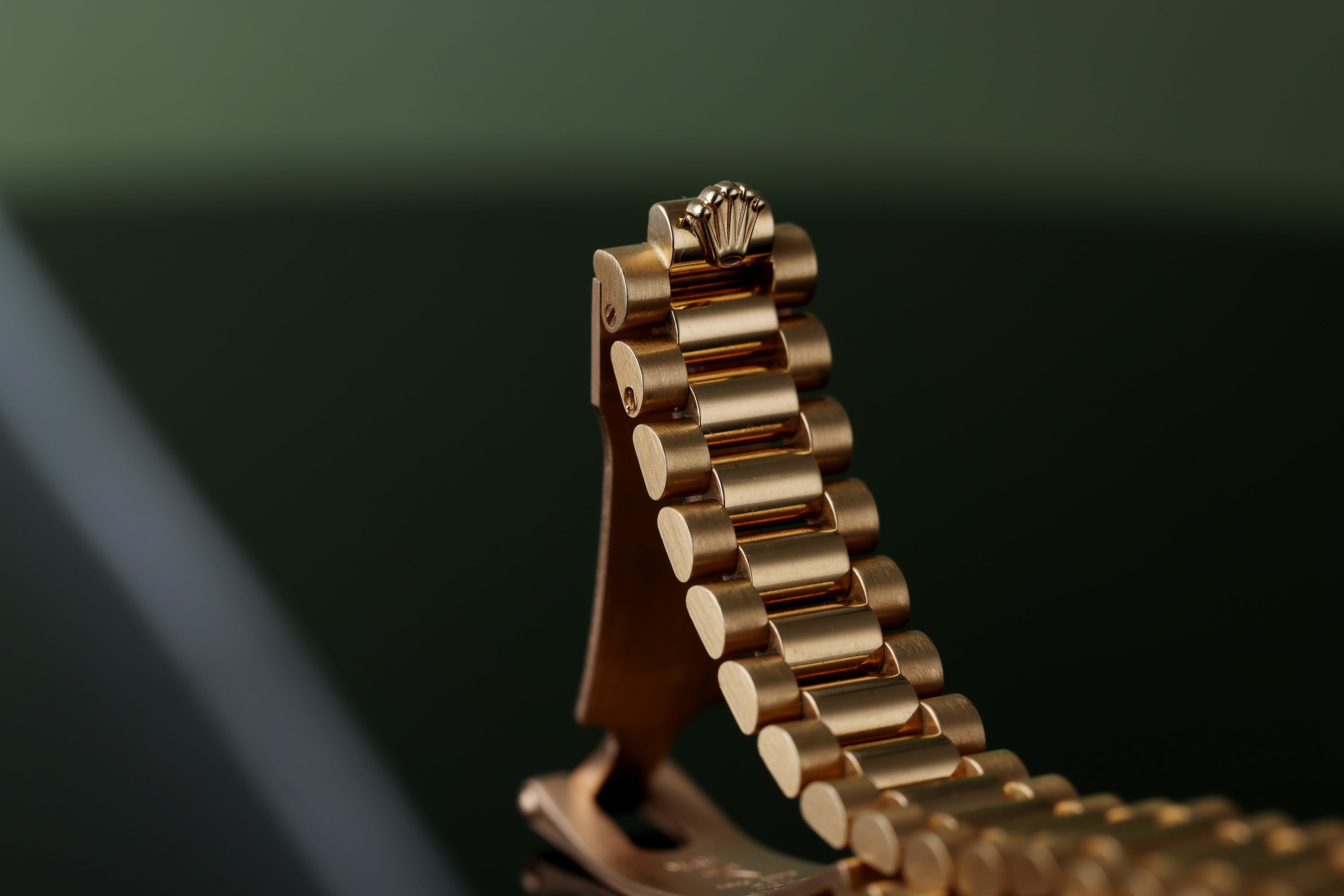 NOS: Rolex Lady DateJust | Diamond & Ruby Dial Bezel | 18k Yellow Gold | 69068 | Unpolished