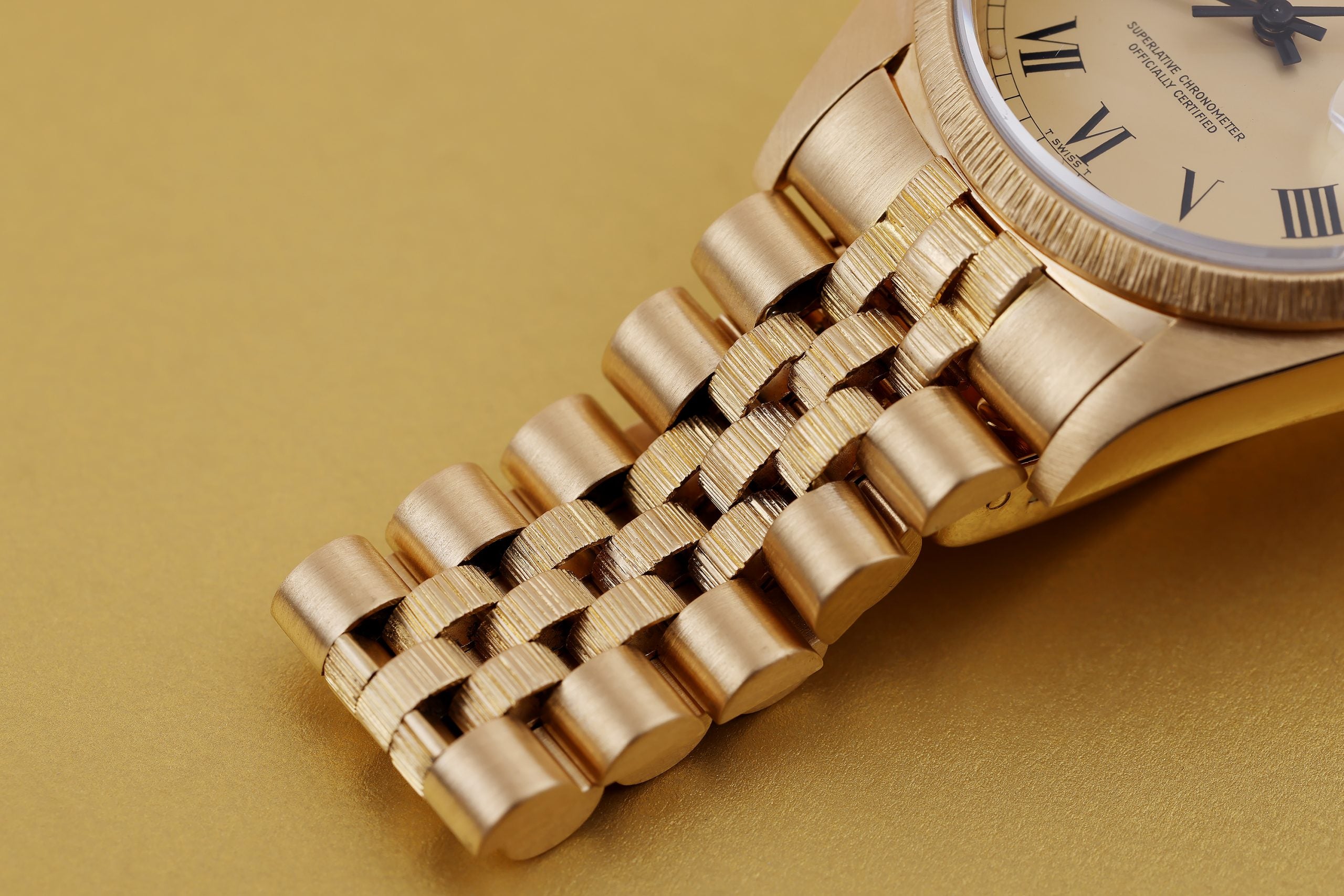 Rolex_Datejust_Gold_VINTAGE_03